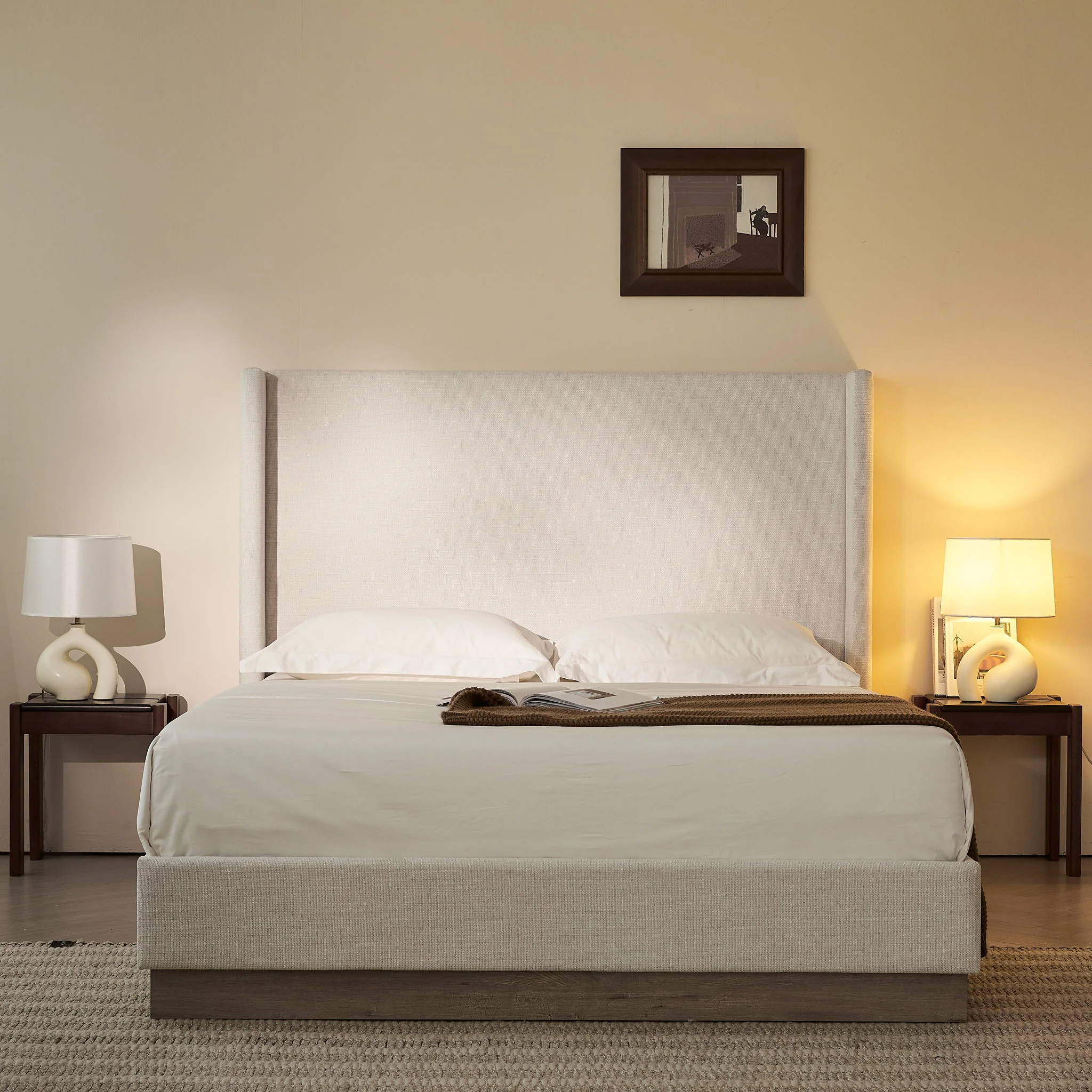 Hosford - Minimalist Upholstered Wingback Bed