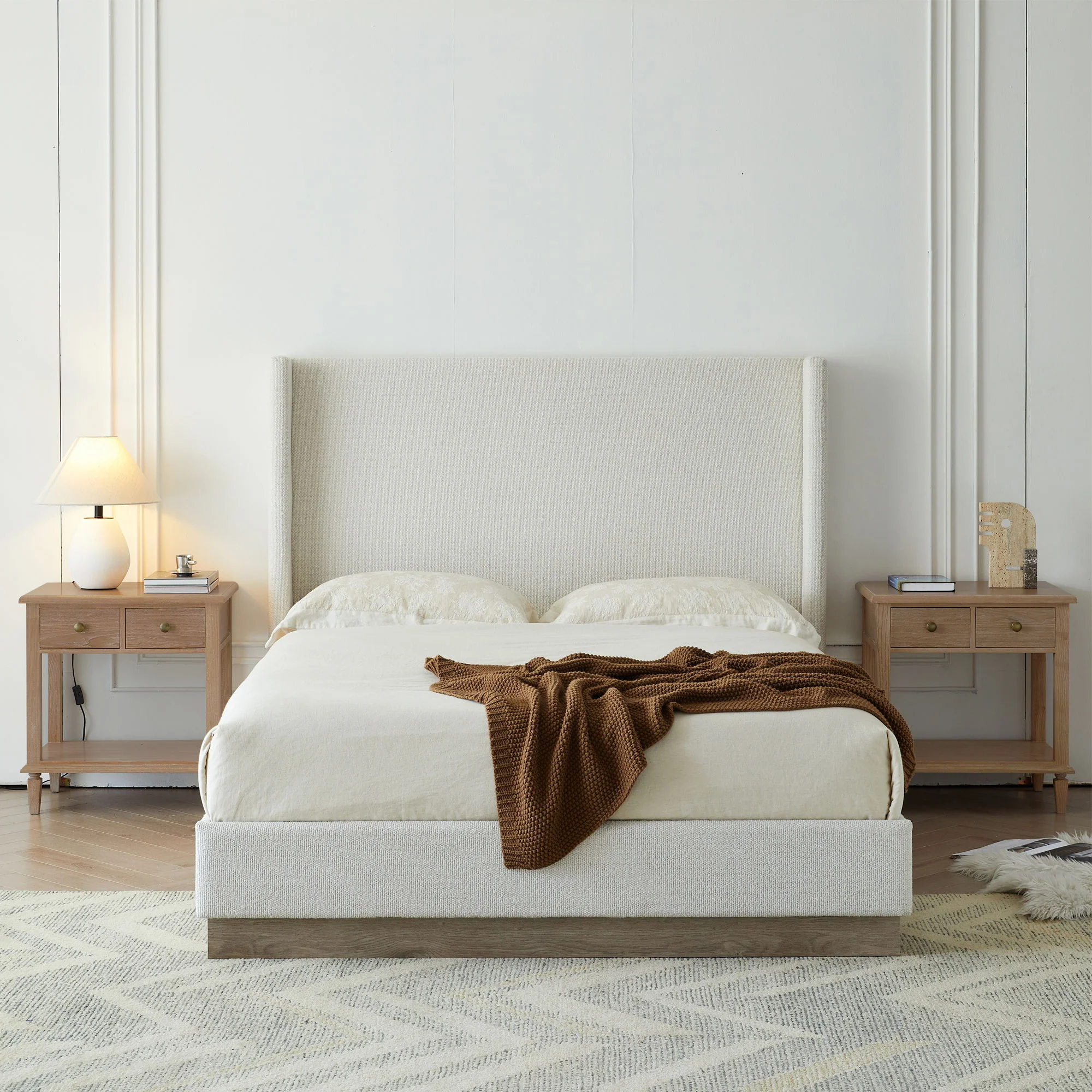 1664-hosford-minimalist-upholstered-wingback-bed-with-wood-base-platform-24.webp Hosford - Minimalist Upholstered Wingback Bed With Wood Base Platform