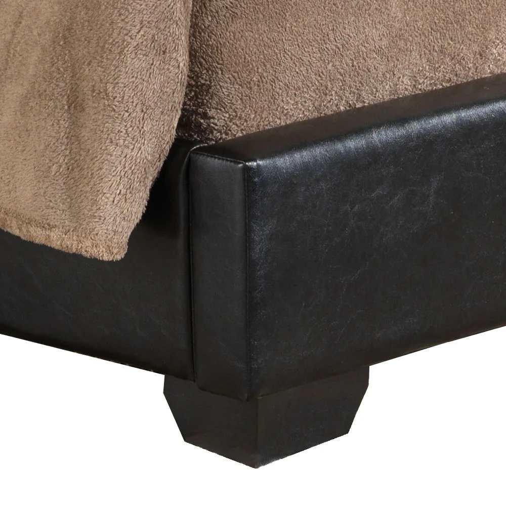 Elegant Platform Bed For Relaxed Spaces