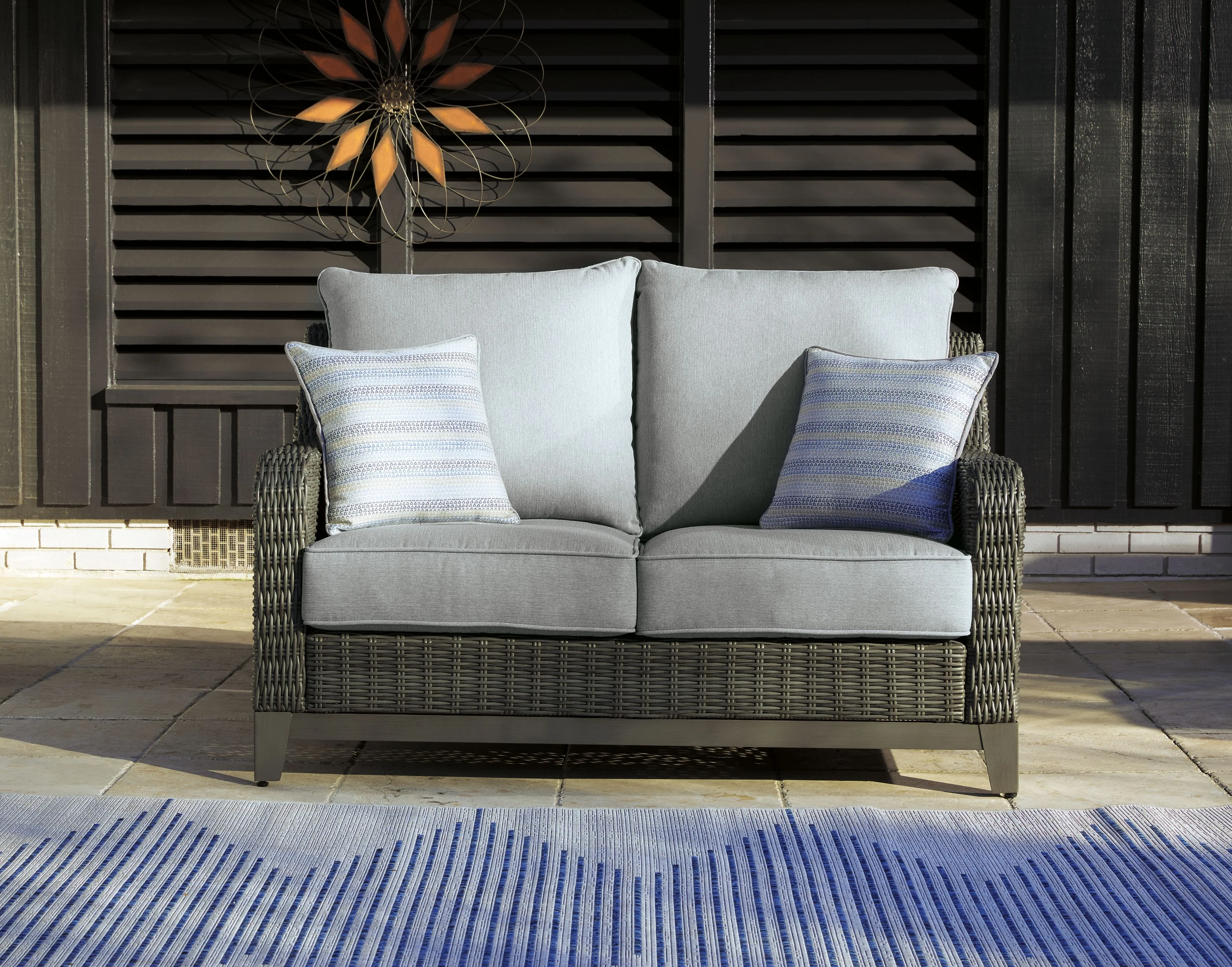 2254-elite-park-loveseat-w-cushion-gray-4.webp Elite Park - Loveseat w/Cushion - Gray