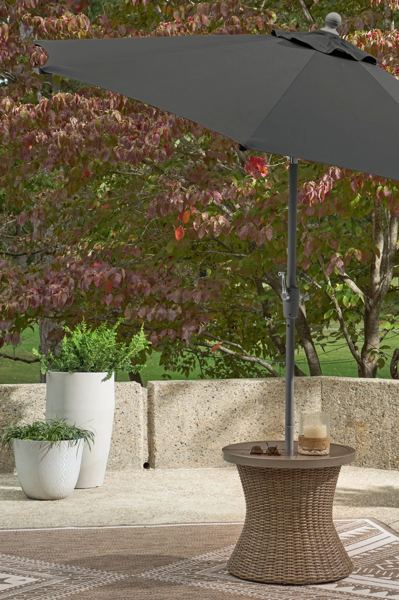 2257-laguna-heights-round-end-table-with-umbrella-option-beige-5.webp Laguna Heights - Round End Table With Umbrella Option - Beige