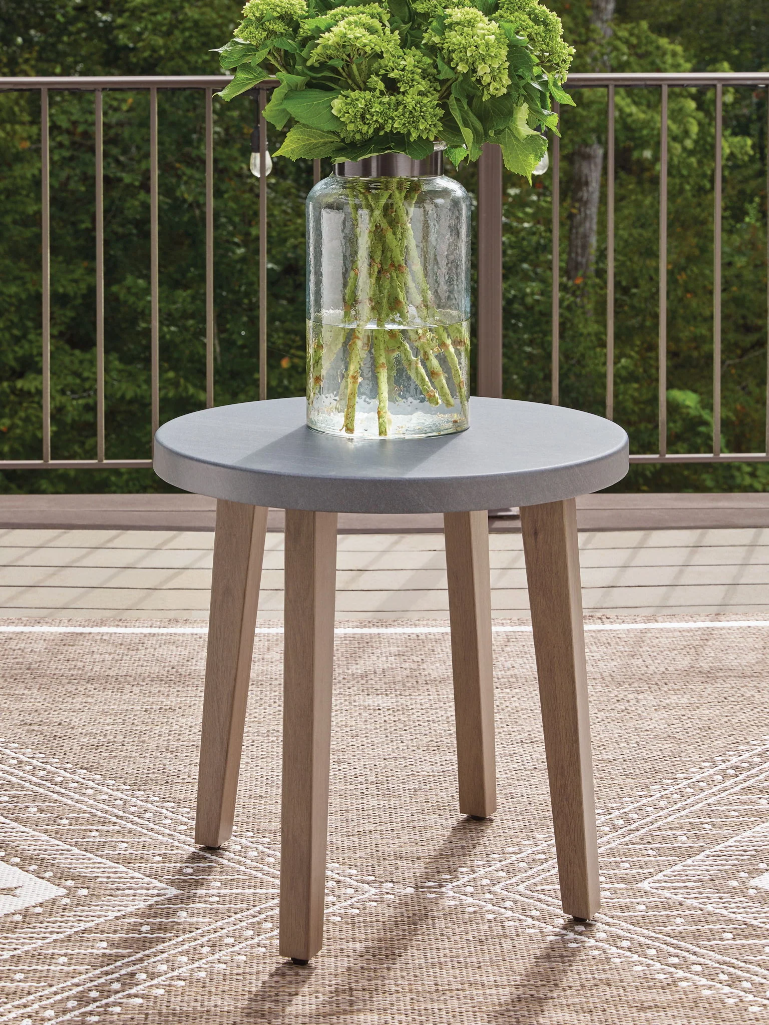 2301-harmony-headlands-round-end-table-natural-gray-2.webp Harmony Headlands - Round End Table - Natural / Gray