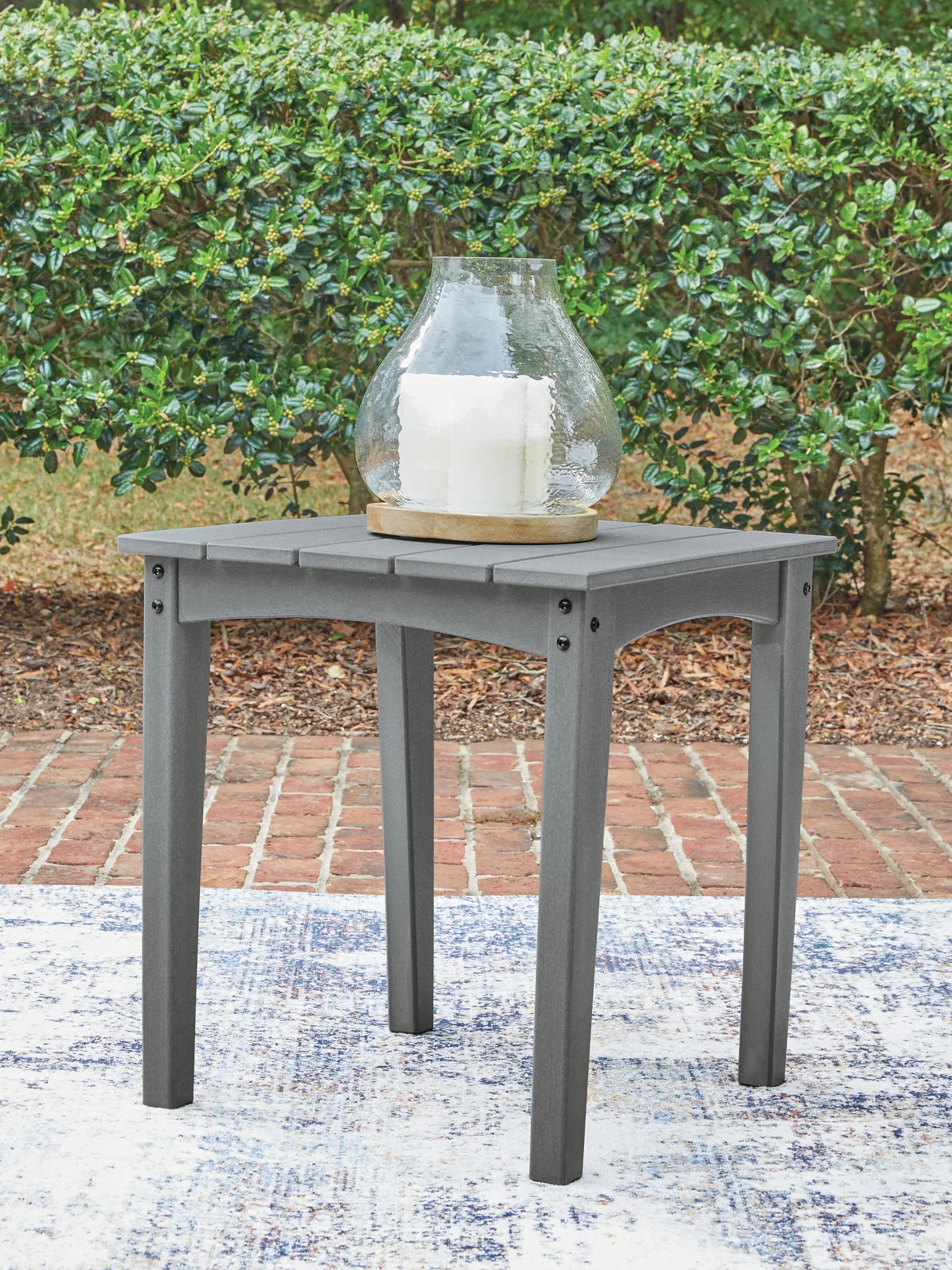 2303-cove-beach-square-end-table-gray-4.webp Cove Beach - Square End Table - Gray