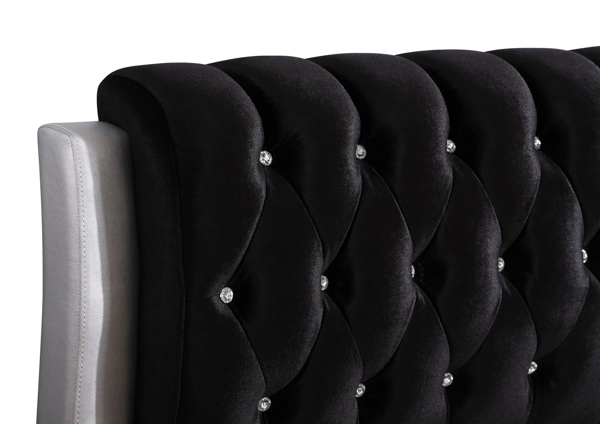 2402-tufted-upholstered-bed-12.webp Tufted Upholstered Bed