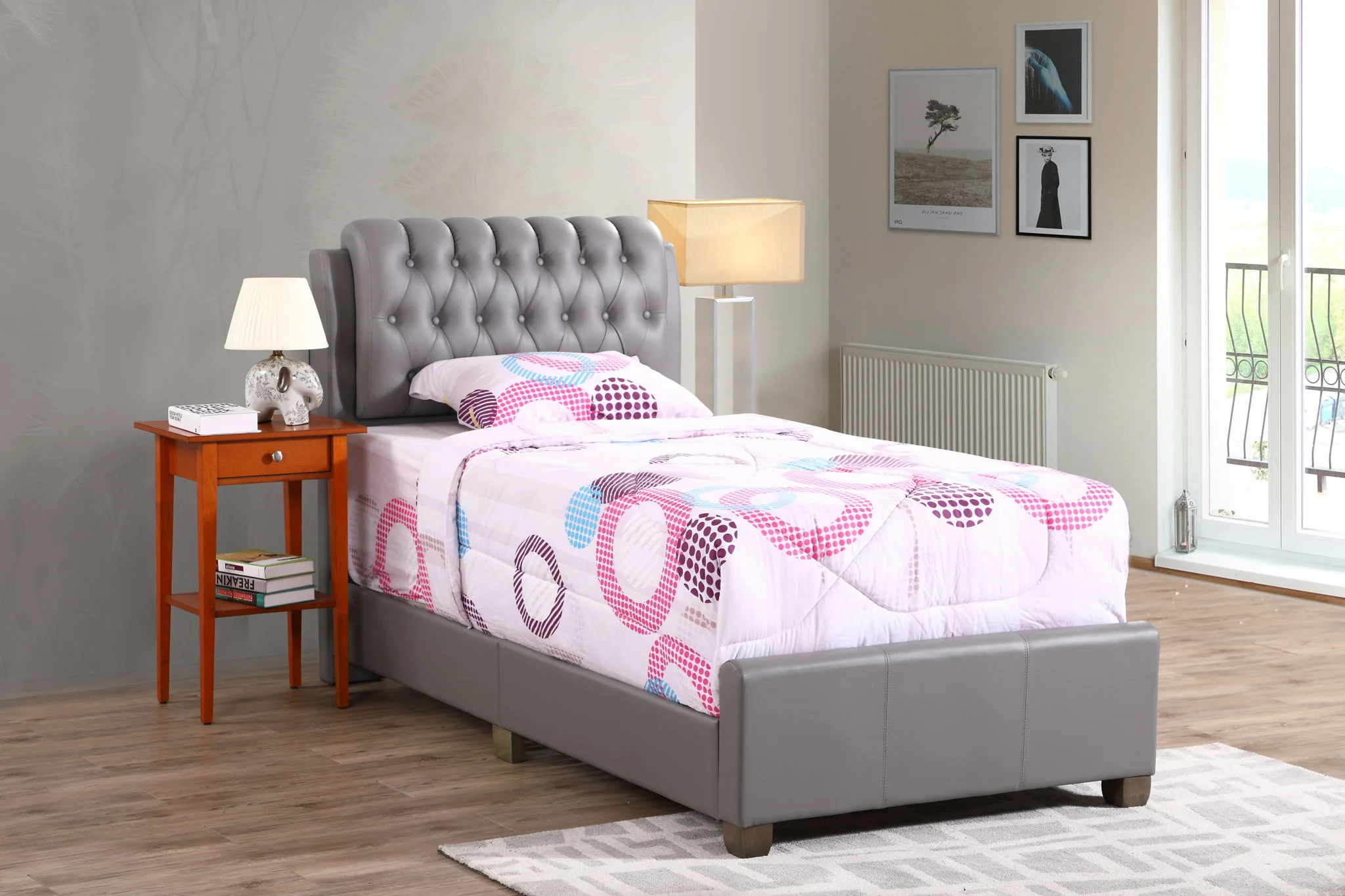 2402-tufted-upholstered-bed-47.webp Tufted Upholstered Bed
