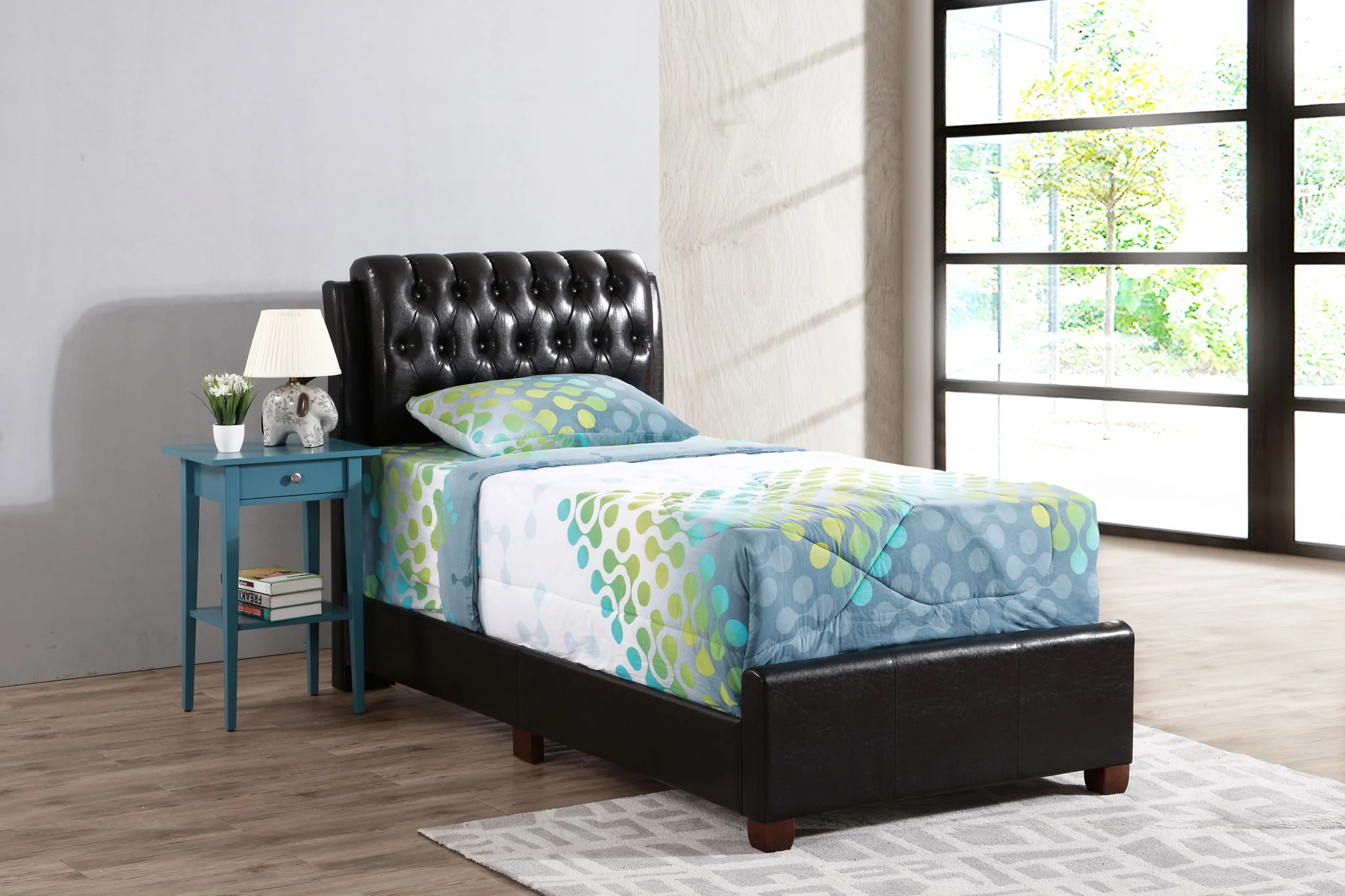 2402-tufted-upholstered-bed-9.webp Tufted Upholstered Bed