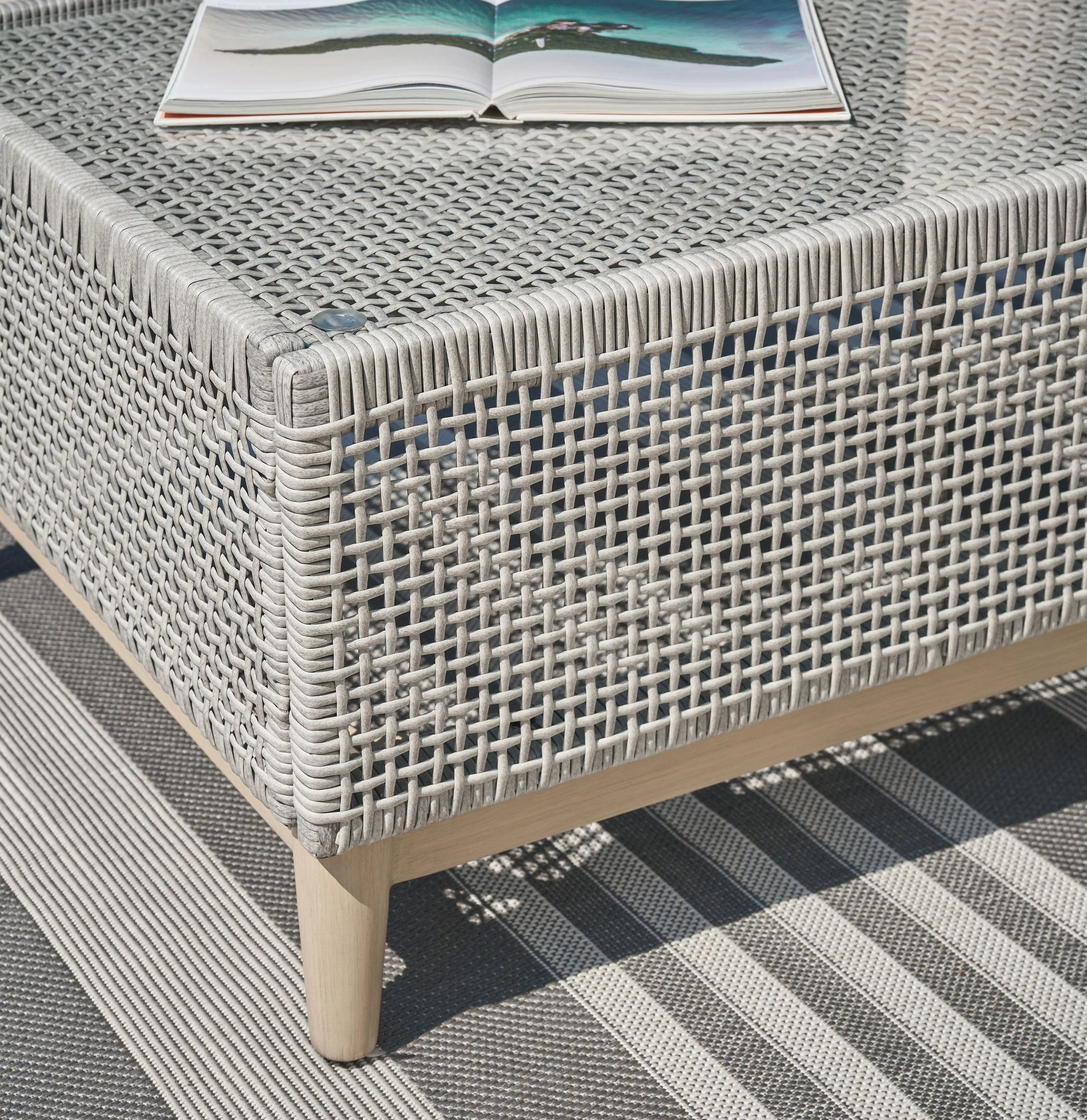 Seton Creek - Rectangular Cocktail Table - Gray