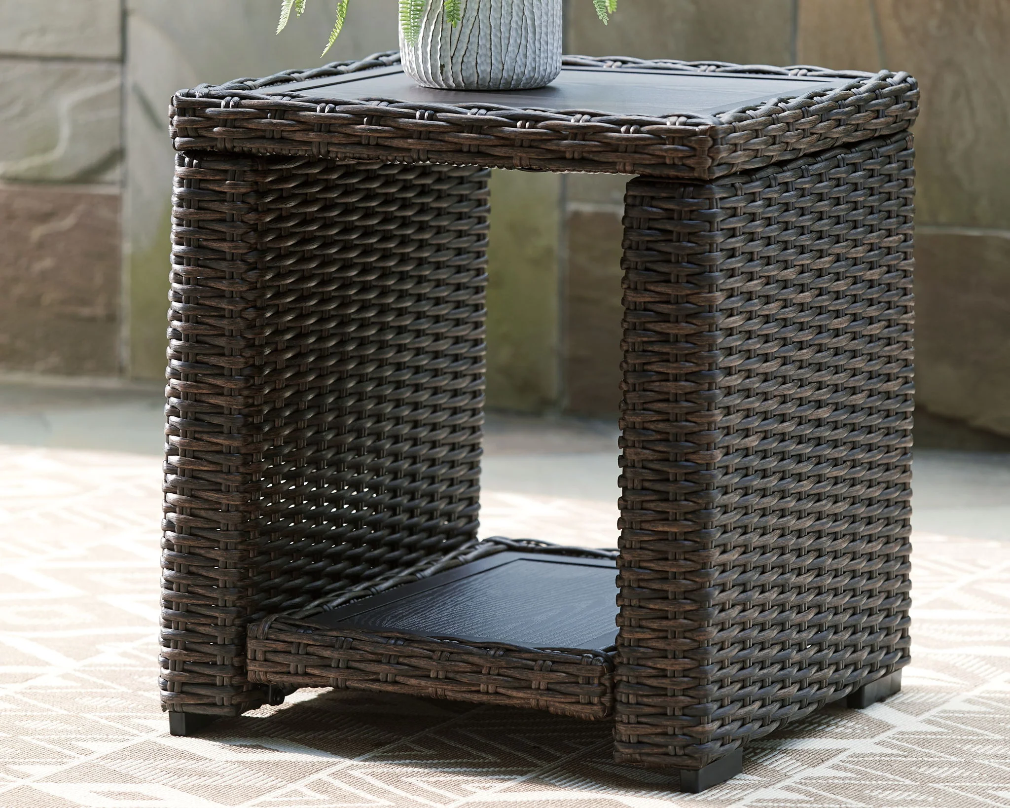 2660-grasson-lane-square-end-table-brown-1.webp Grasson Lane - Square End Table - Brown
