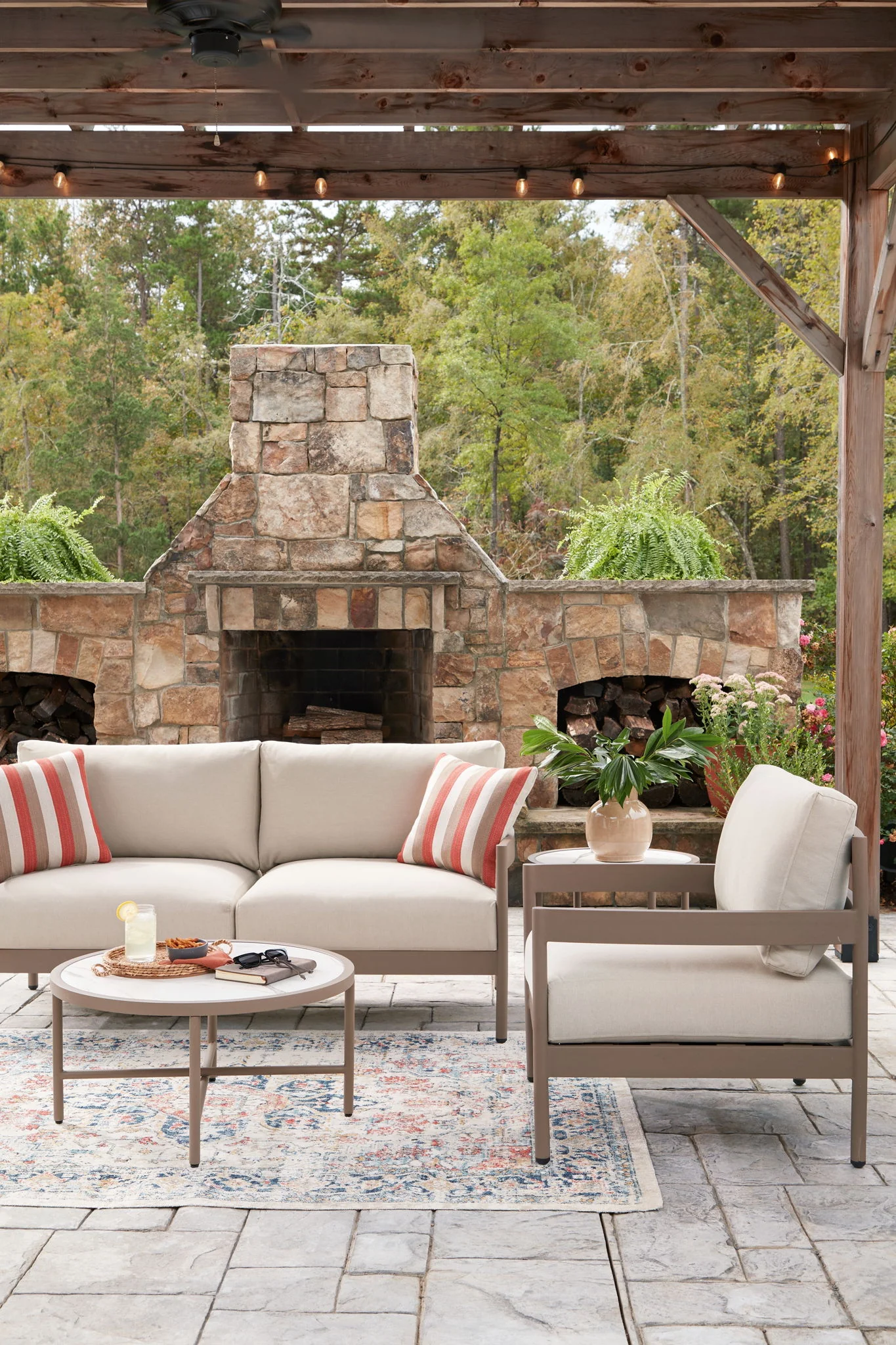 Bluff Trail - Loveseat, Lounge Chairs, Tables Set (Set of 5) - Beige