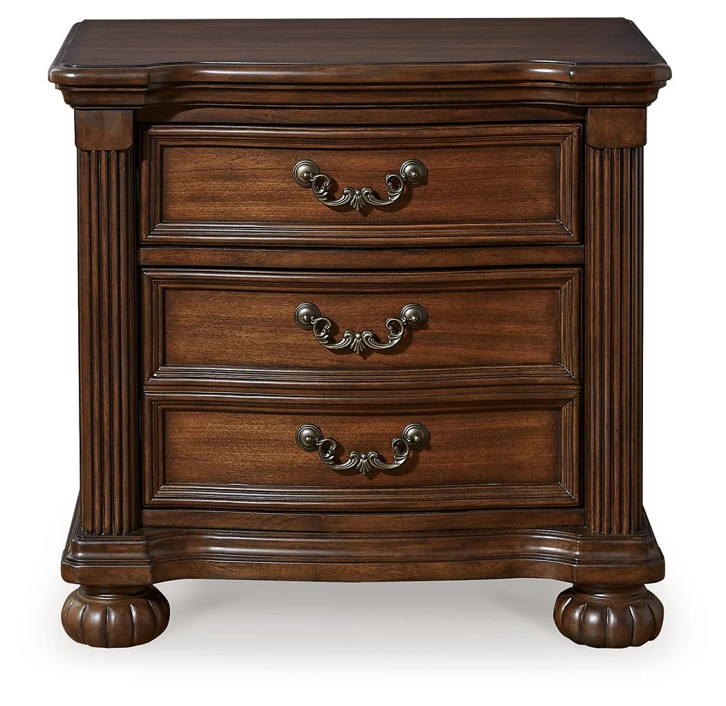 4044-lavinton-three-drawer-night-stand-brown-6.webp Lavinton - Three Drawer Night Stand - Brown