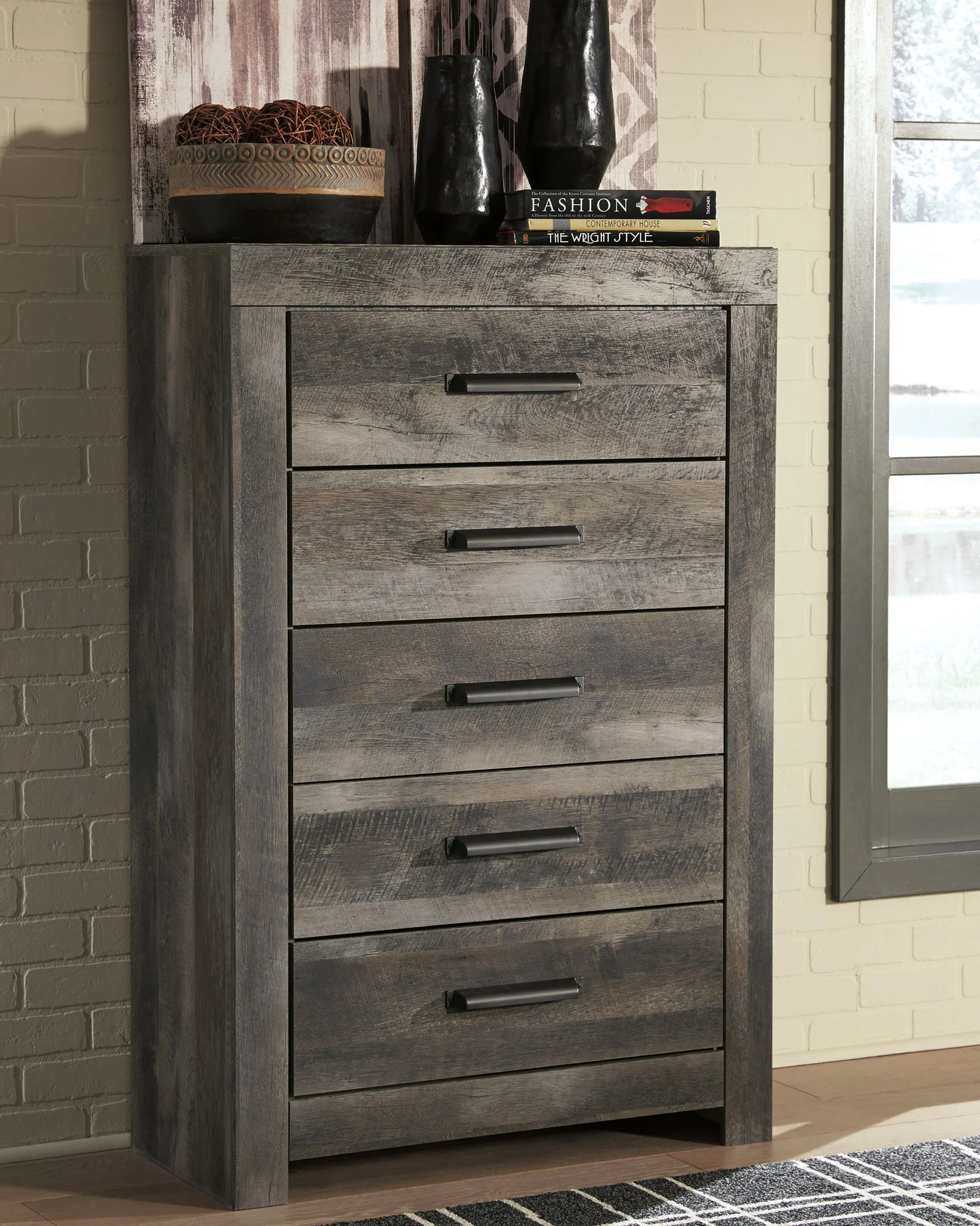 4640-wynnlow-five-drawer-chest-gray-4.webp Wynnlow - Five Drawer Chest - Gray