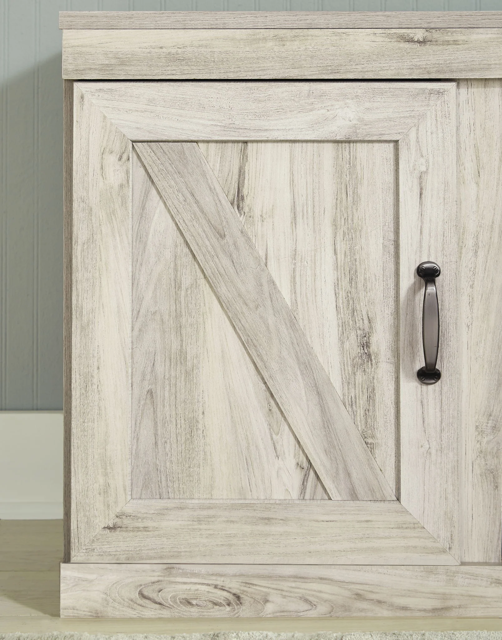 Bellaby - Entertainment Center