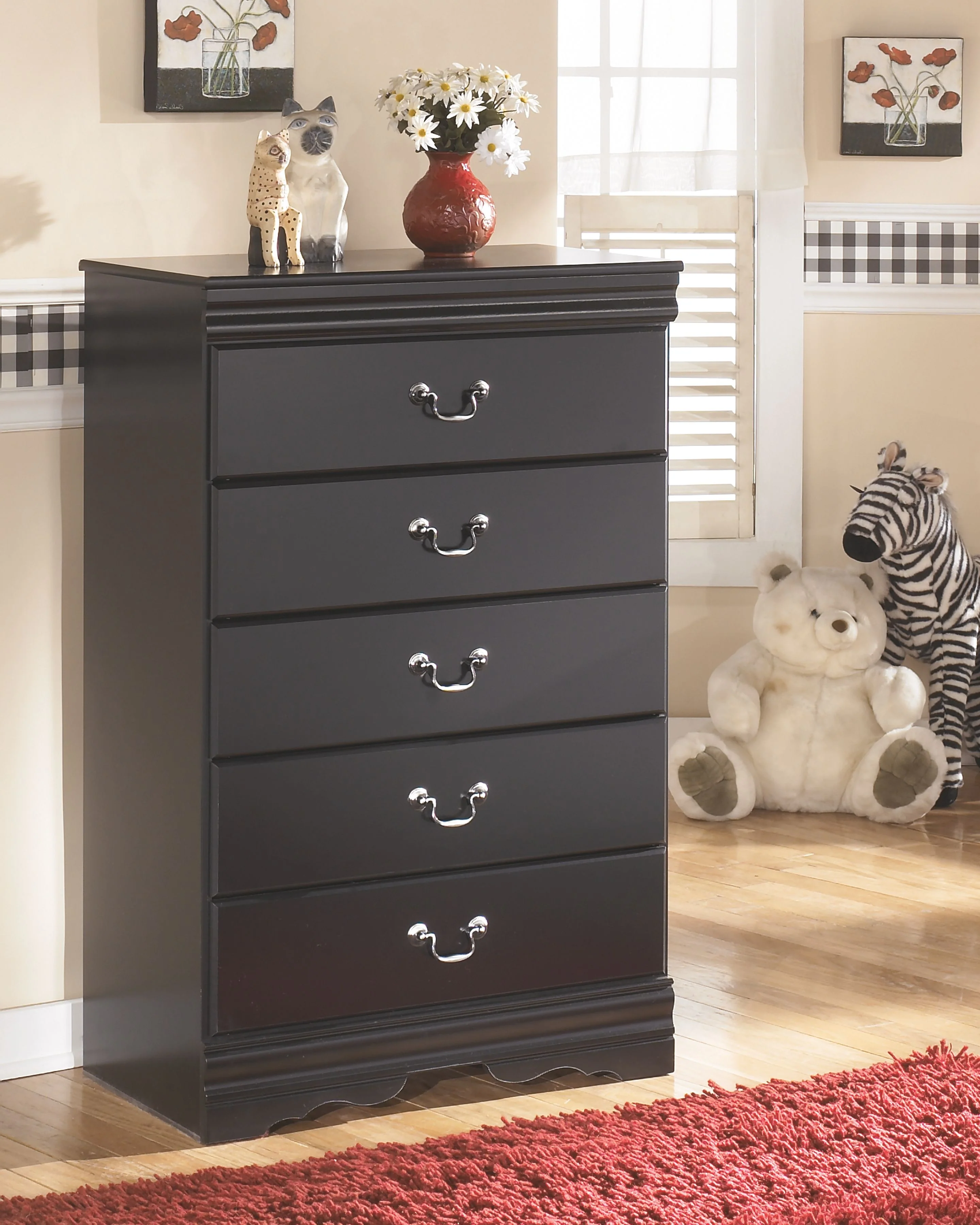 482-huey-vineyard-five-drawer-chest-black-2.webp Huey Vineyard - Five Drawer Chest - Black