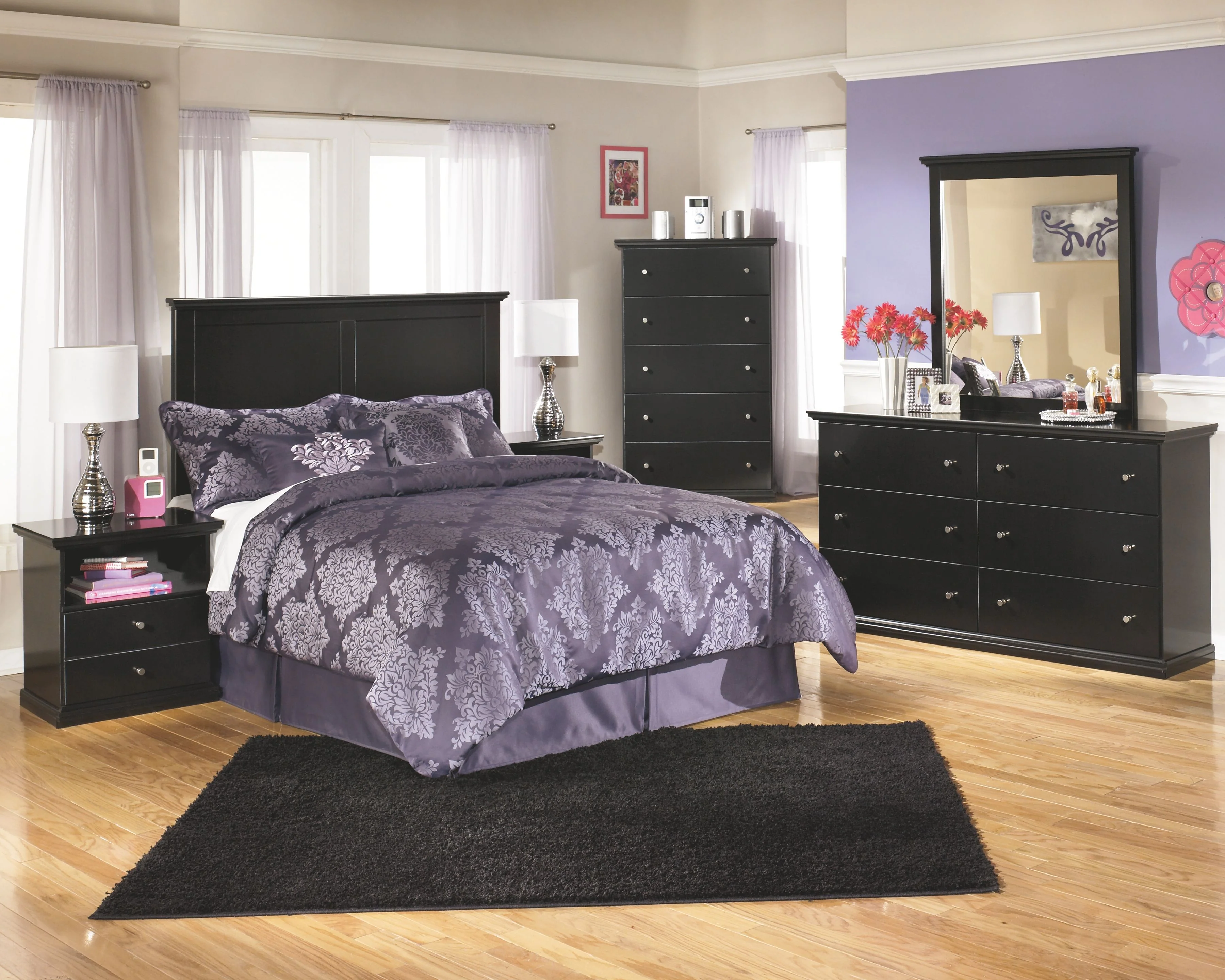 4891-maribel-five-drawer-chest-black-3.webp Maribel - Five Drawer Chest - Black