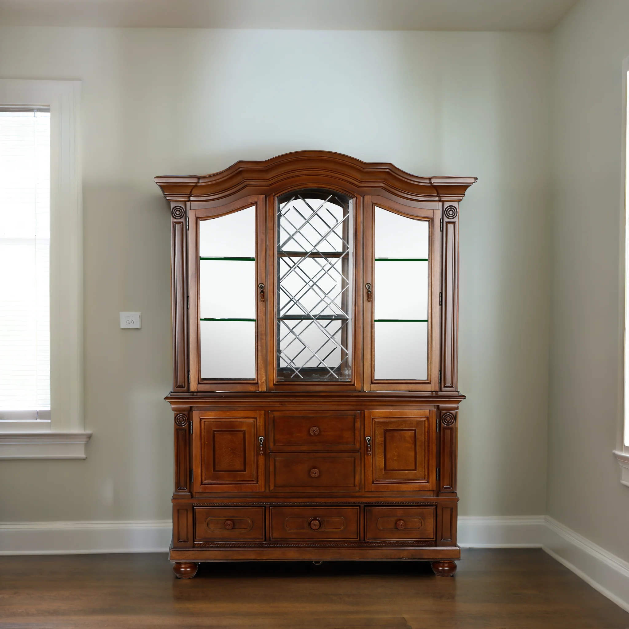 513-hutch-buffet-2.webp HUTCH & BUFFET