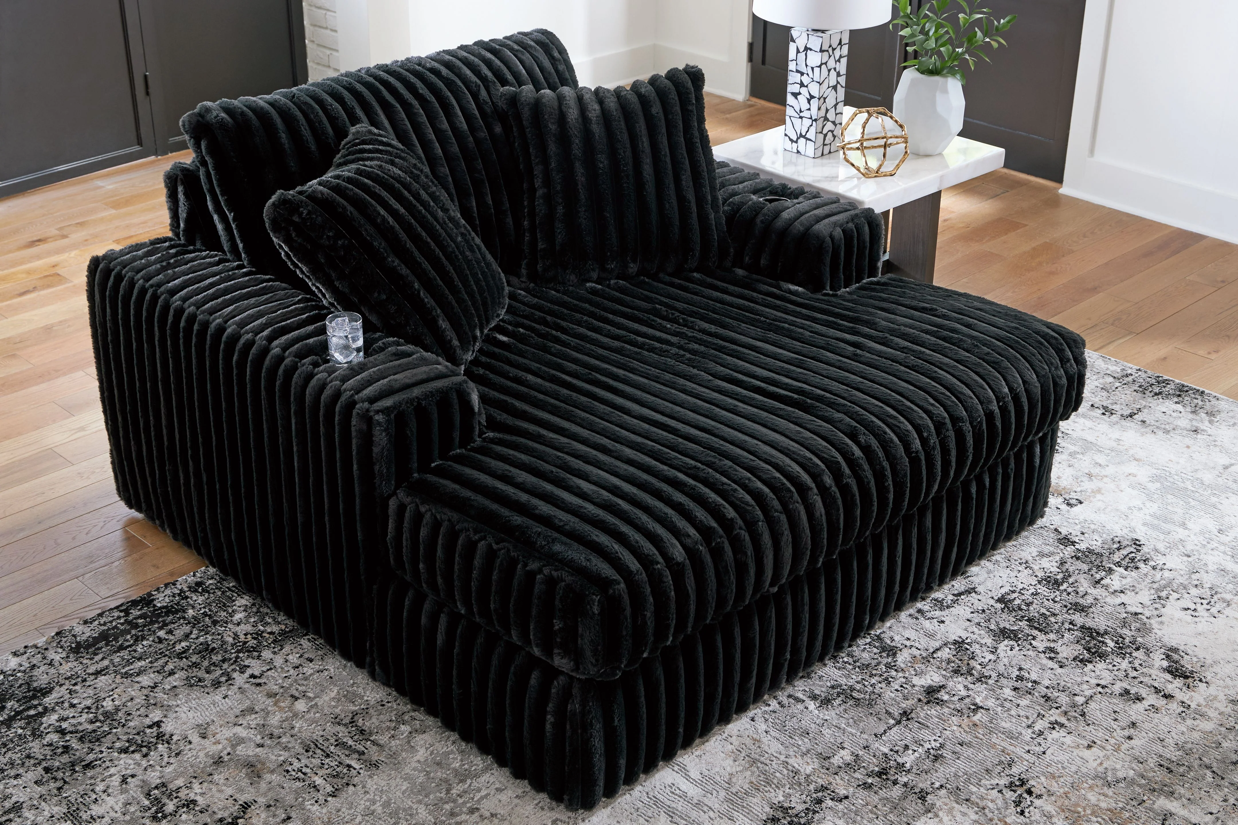 Midnight-Madness - Oversized Chaise
