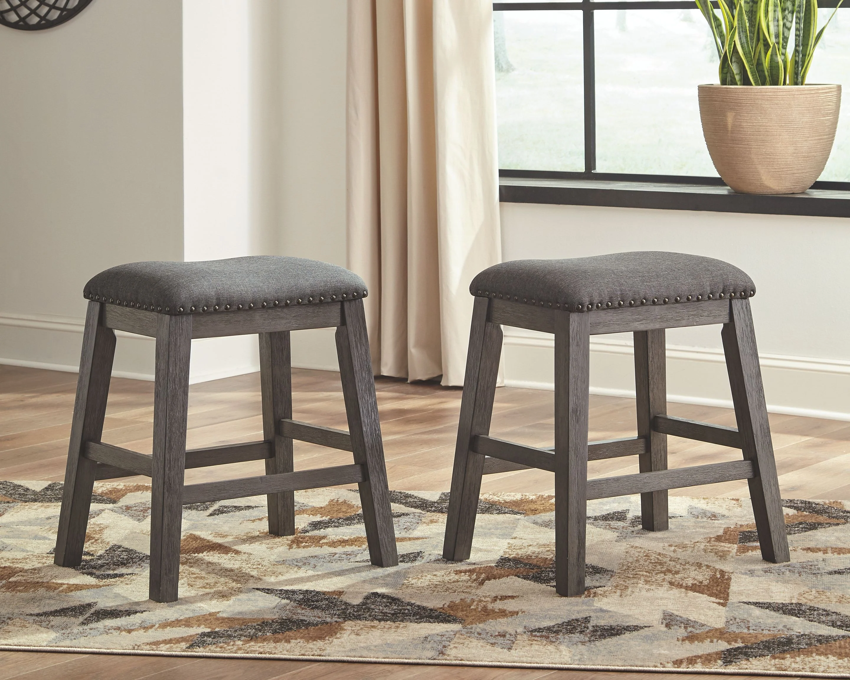 5439-caitbrook-upholstered-stool-set-of-2-gray-5.webp Caitbrook - Upholstered Stool (Set of 2) - Gray
