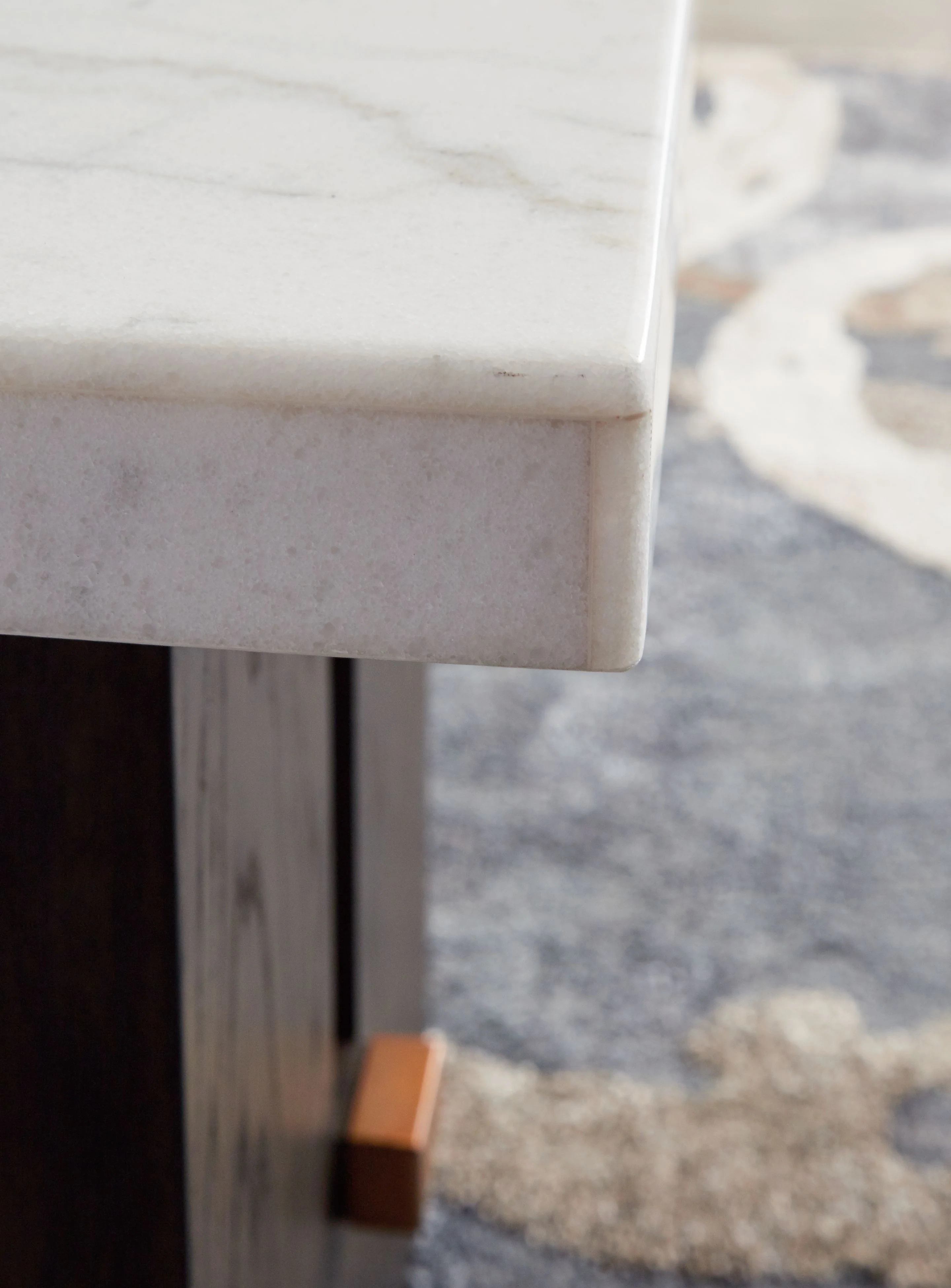 5881-burkhaus-rectangular-end-table-white-dark-brown-6.webp Burkhaus - Rectangular End Table - White / Dark Brown