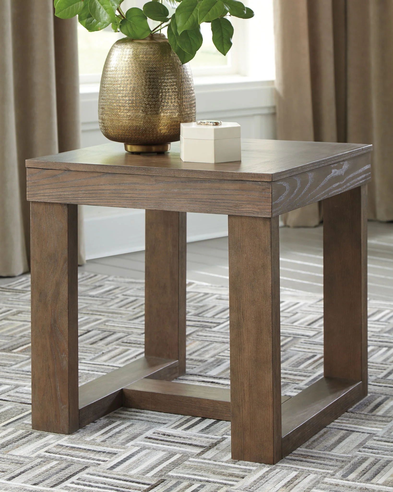 5883-cariton-square-end-table-gray-3.webp Cariton - Square End Table - Gray
