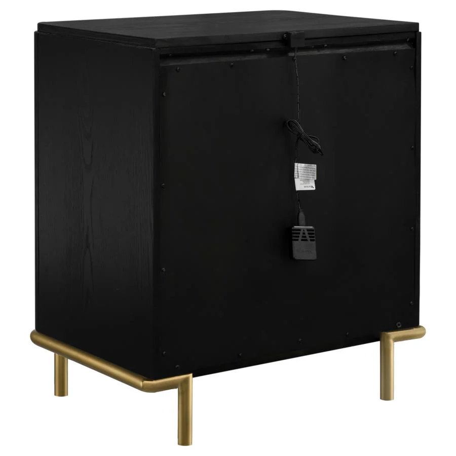 6043-arini-3-drawer-nightstand-12.webp Arini - 3-Drawer Nightstand