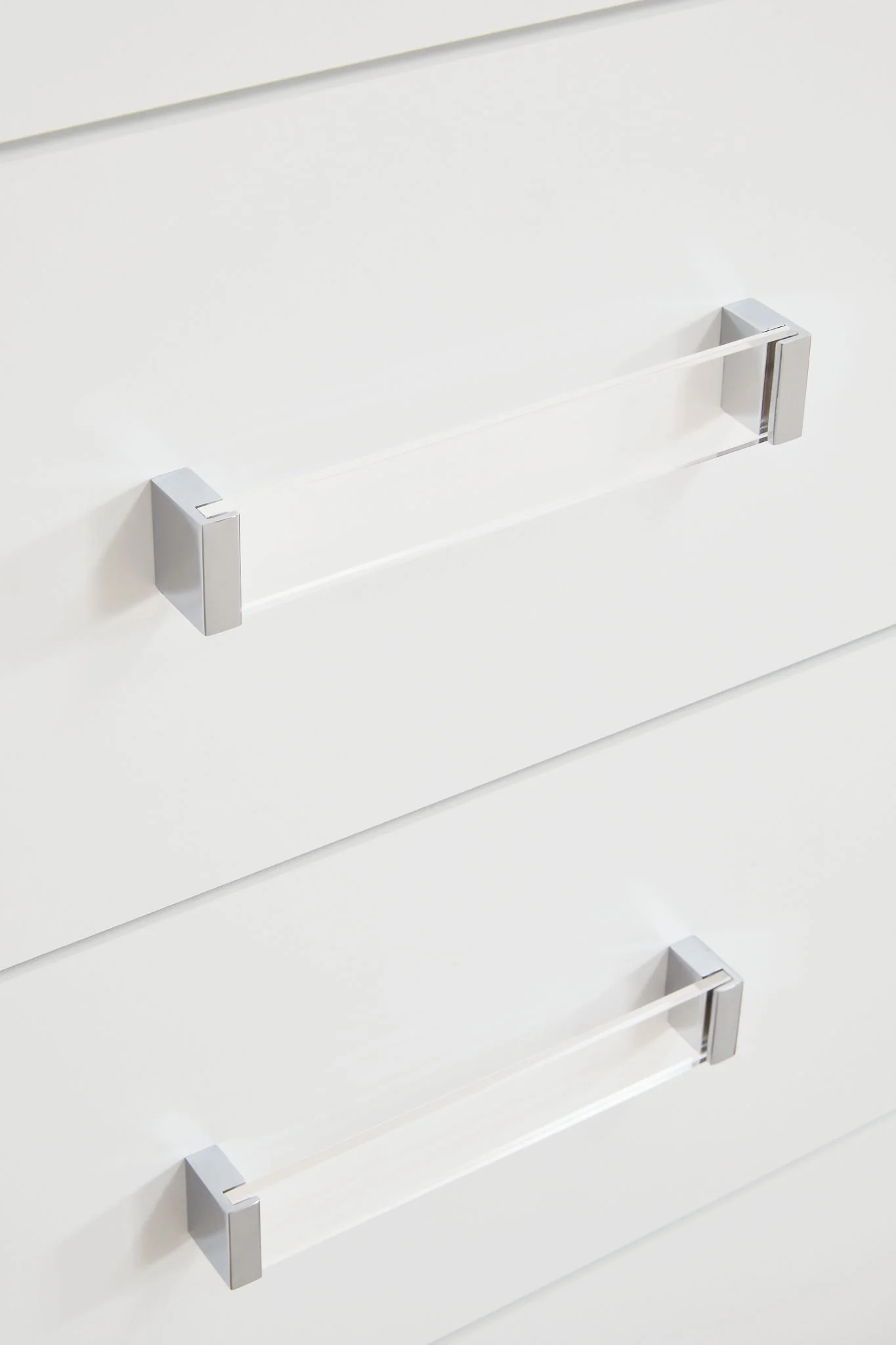 Maeling - Two Drawer Night Stand