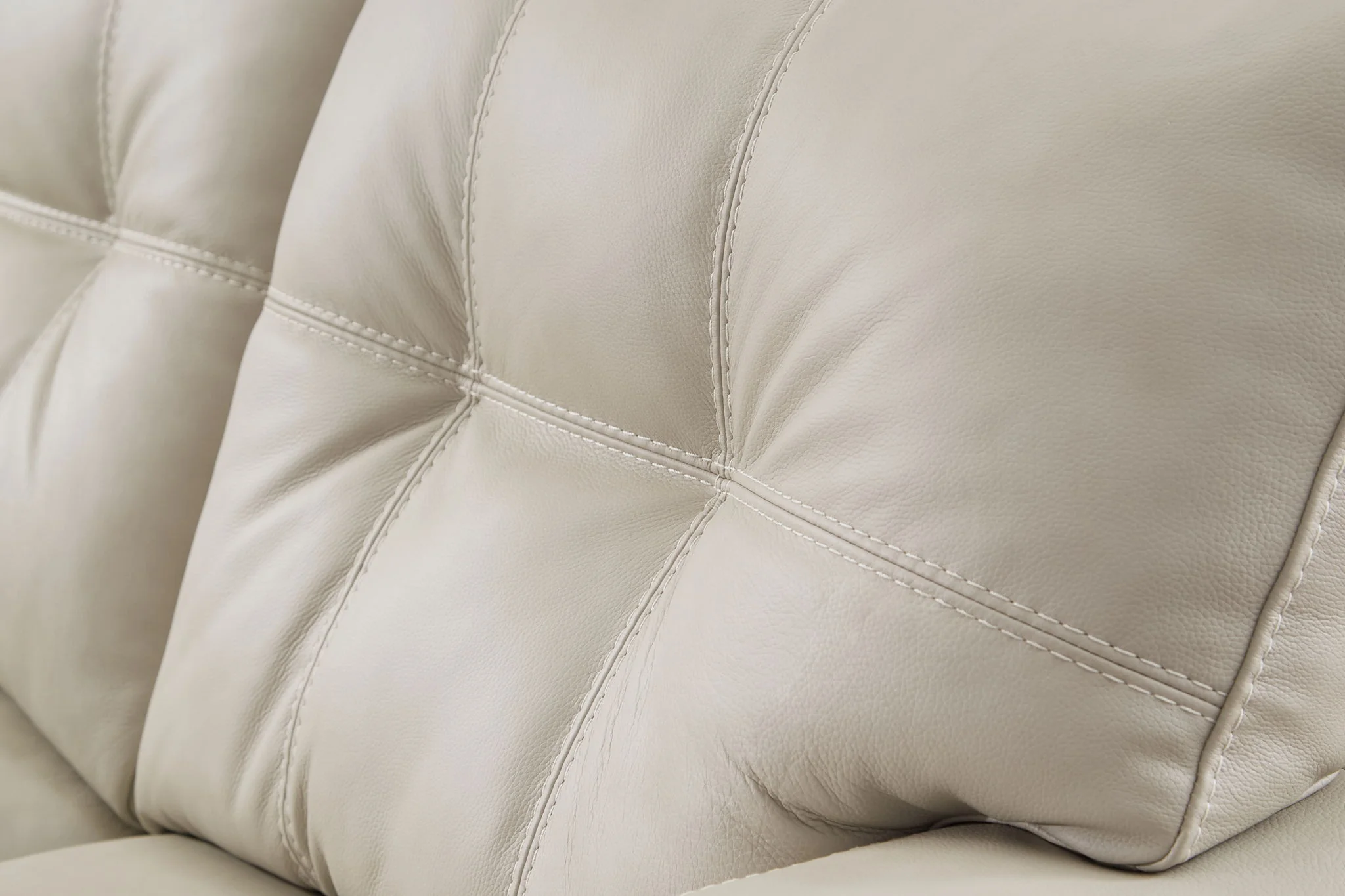 Santorine - Loveseat