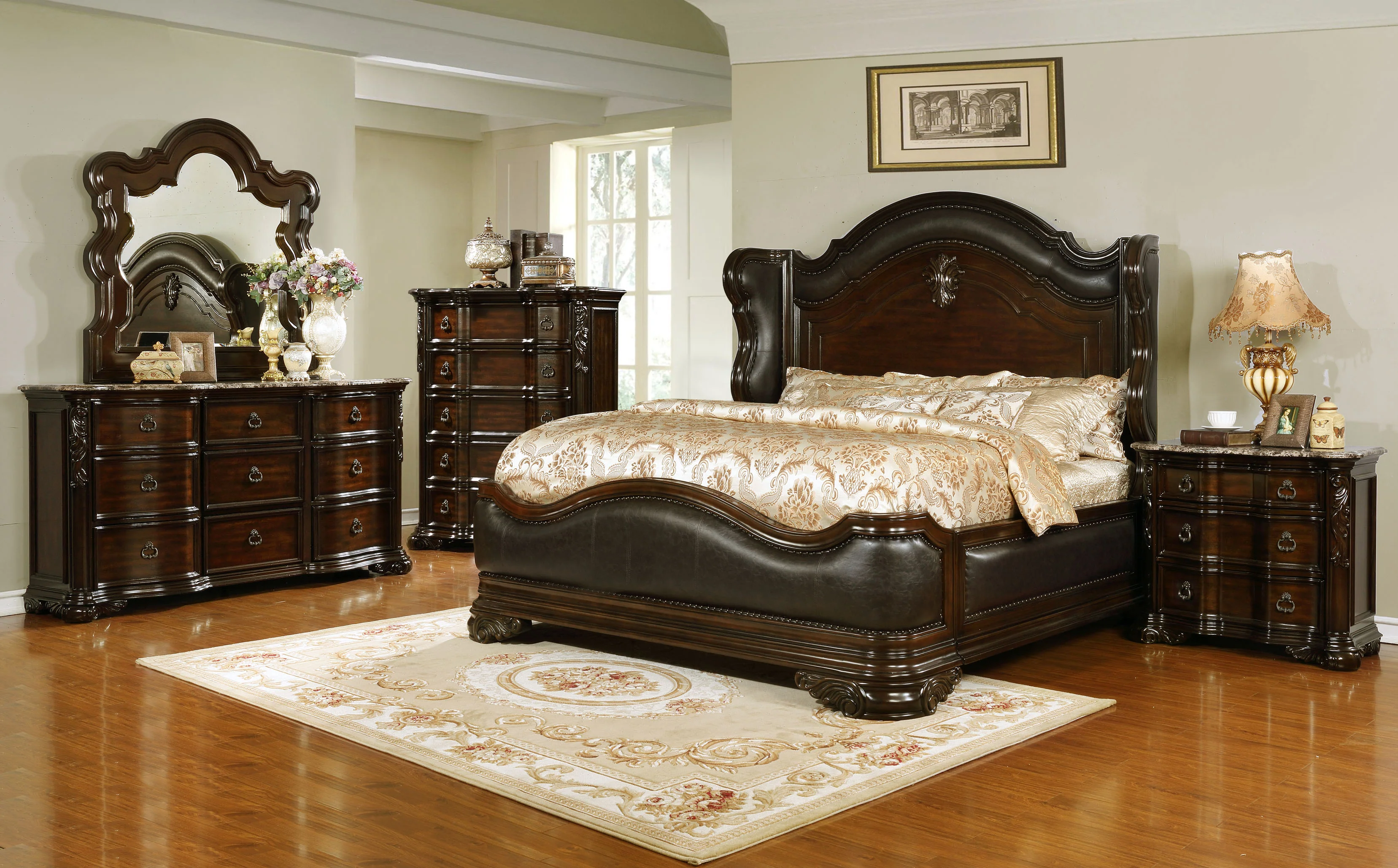 Traditional style 3-drawer Nightstand