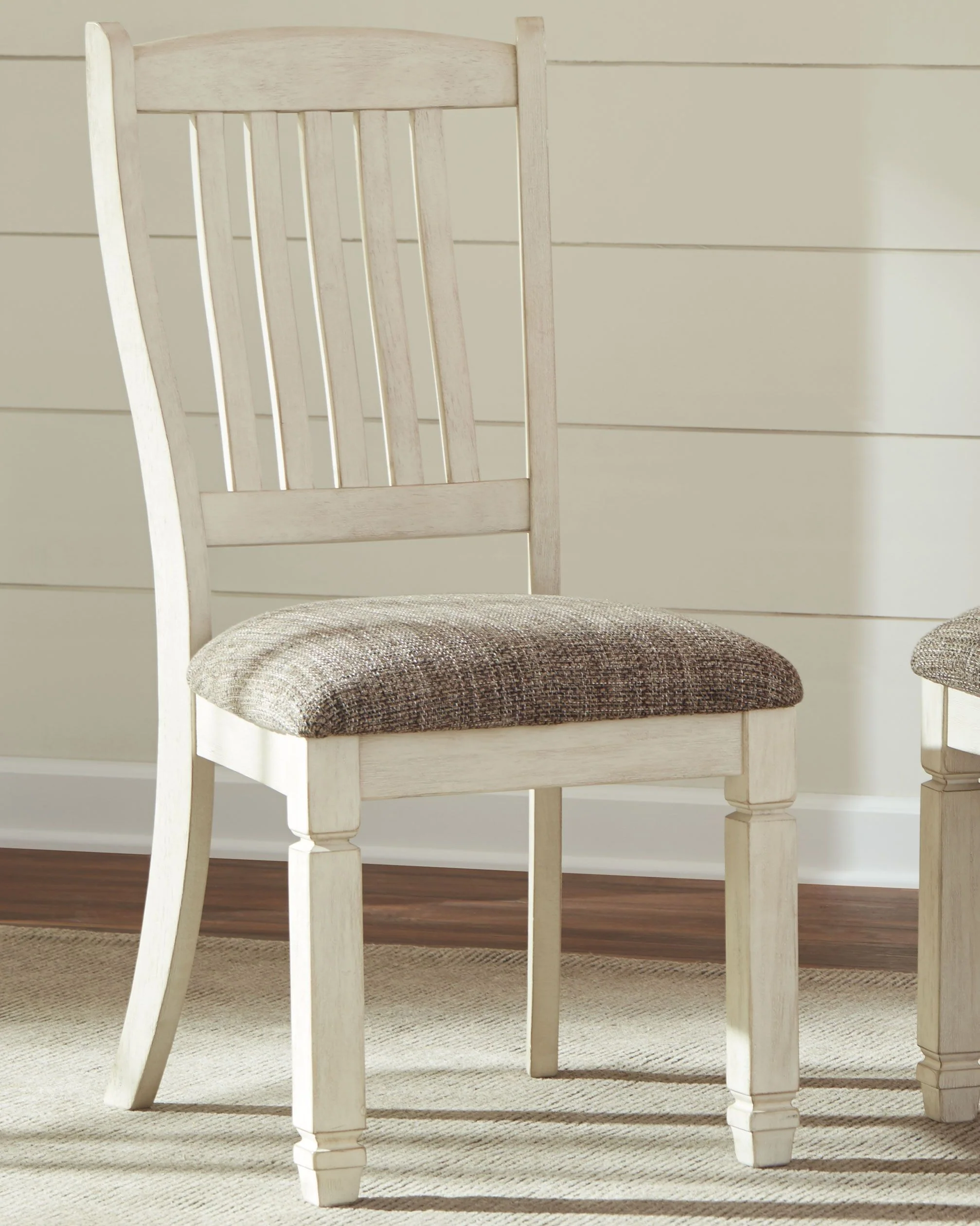 6520-bolanburg-dining-uph-side-chair-set-of-2-rake-back-brown-beige-1.webp Bolanburg - Dining UPH Side Chair (Set of 2) - Rake Back - Brown / Beige