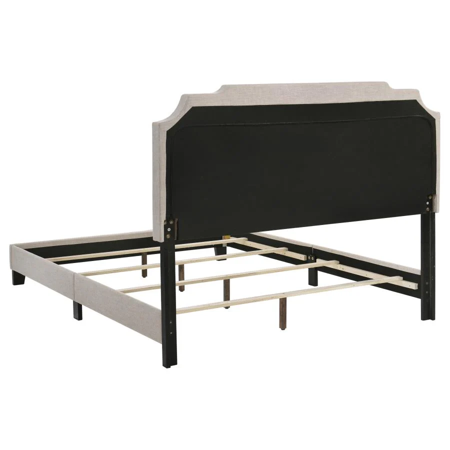7062-tamarac-upholstered-panel-bed-10.webp Tamarac - Upholstered Panel Bed