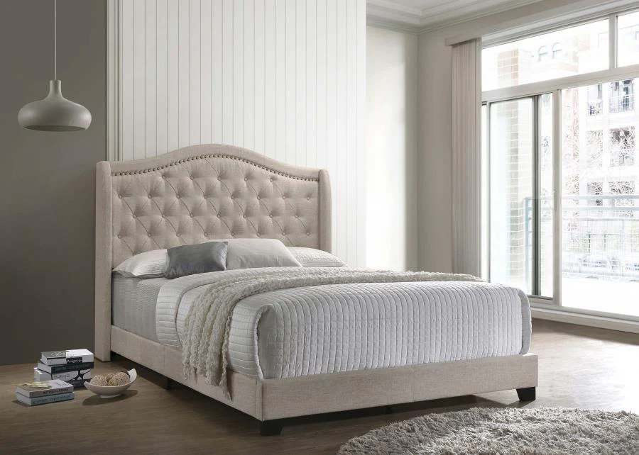 7066-sonoma-upholstered-wingback-bed-12.webp Sonoma - Upholstered Wingback Bed
