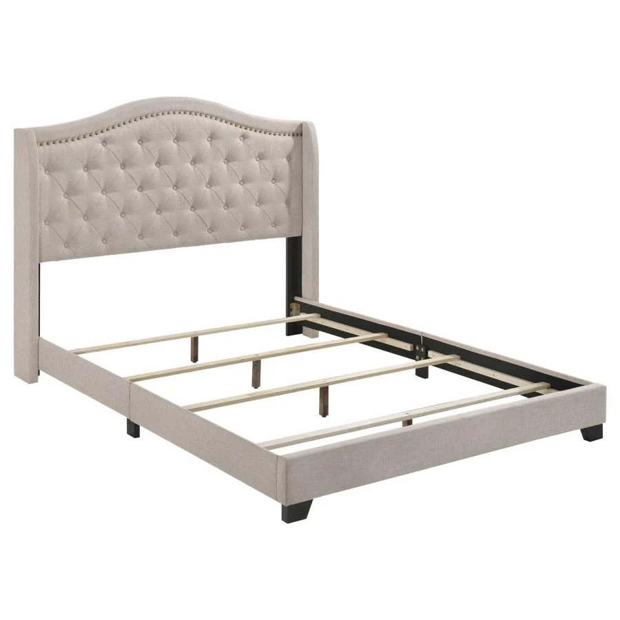 7066-sonoma-upholstered-wingback-bed-3.webp Sonoma - Upholstered Wingback Bed