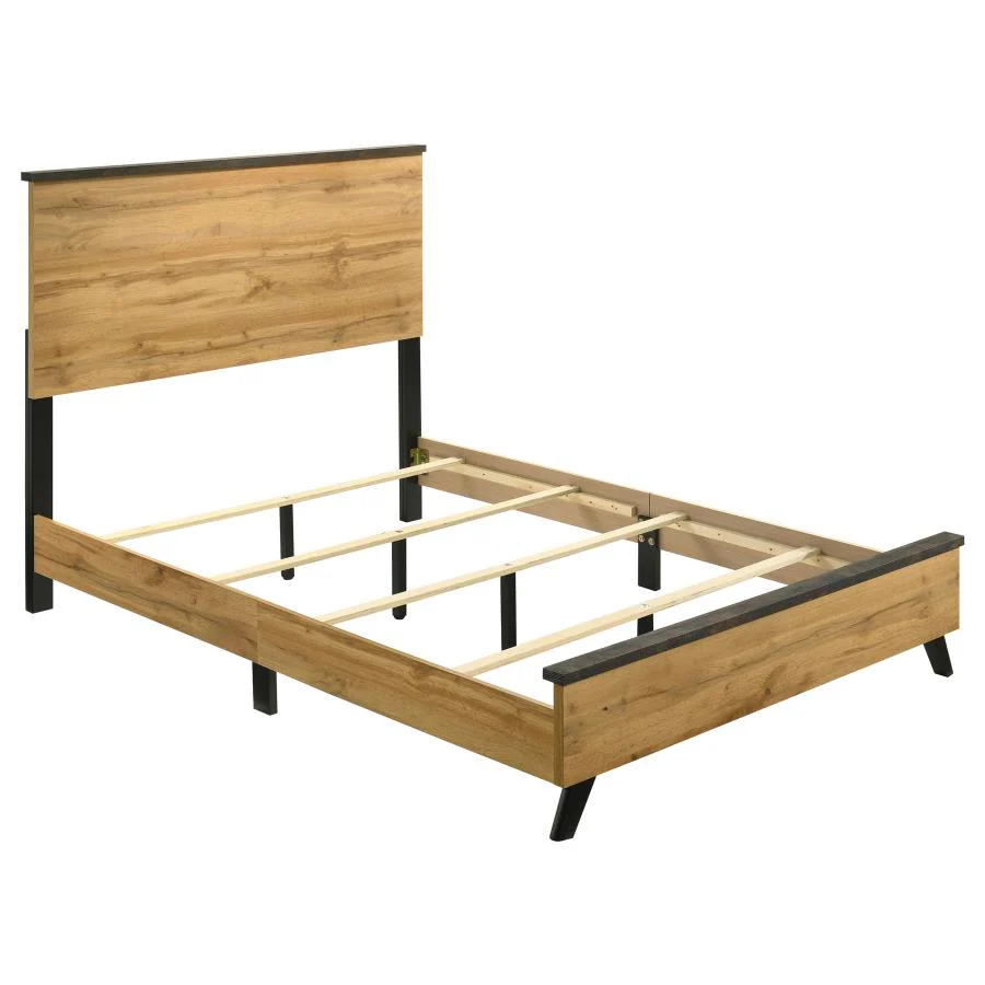 7173-kaywood-panel-bed-1.webp Kaywood - Panel Bed