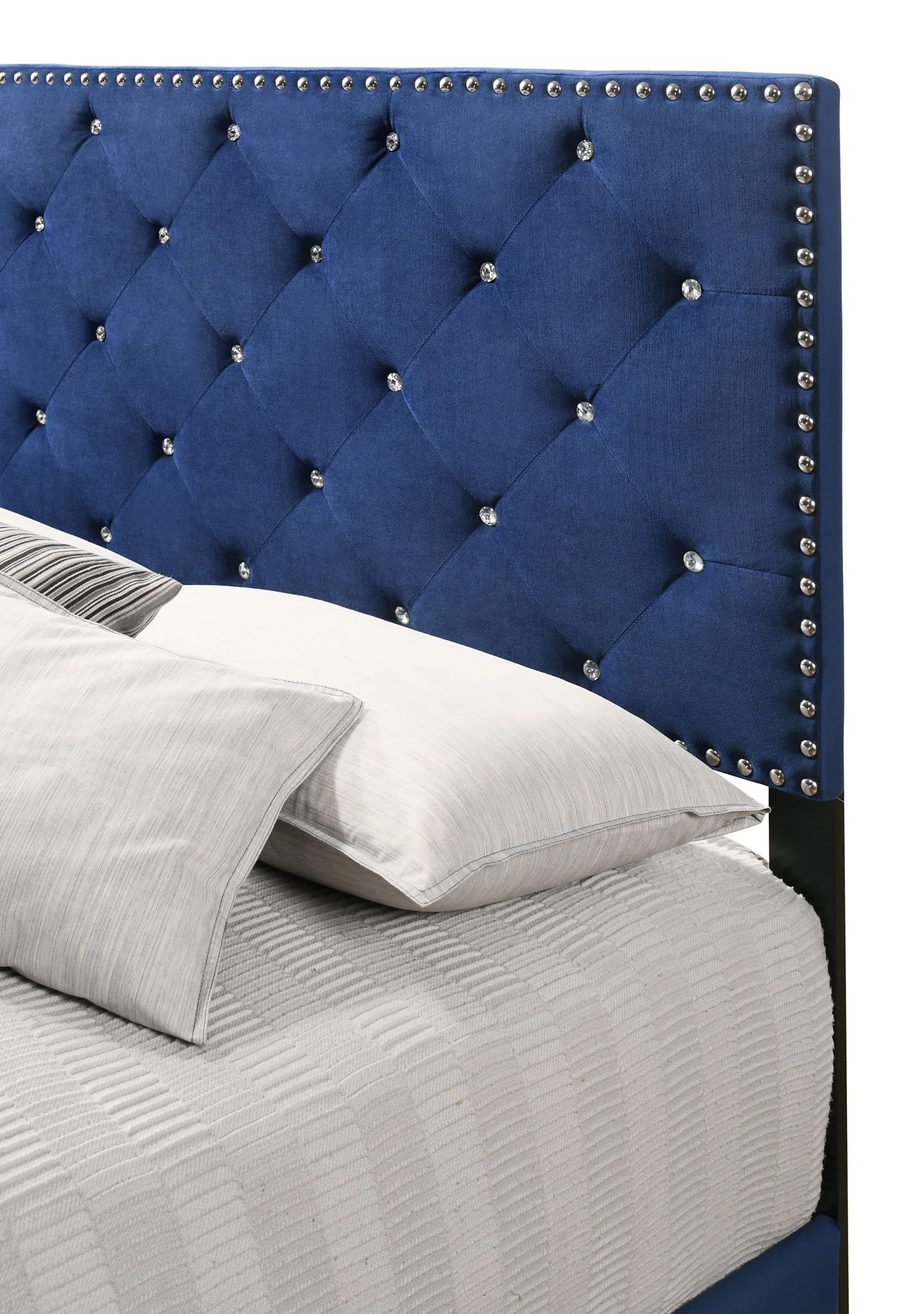 726-luxurious-upholstered-bed-101.webp Luxurious Upholstered Bed