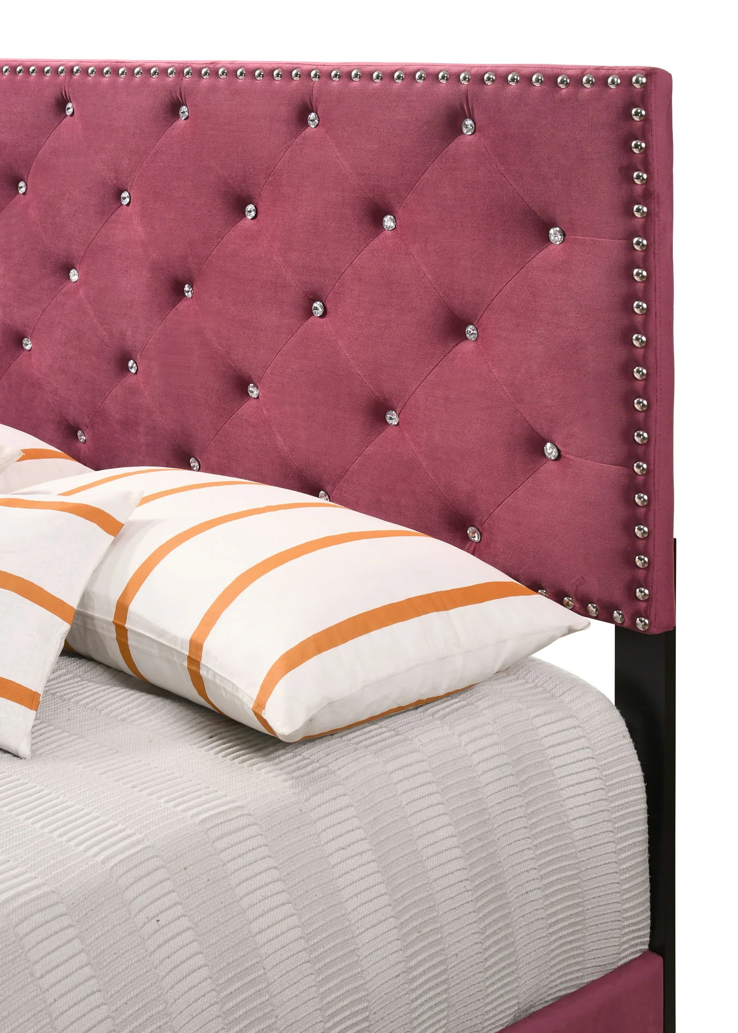 726-luxurious-upholstered-bed-25.webp Luxurious Upholstered Bed