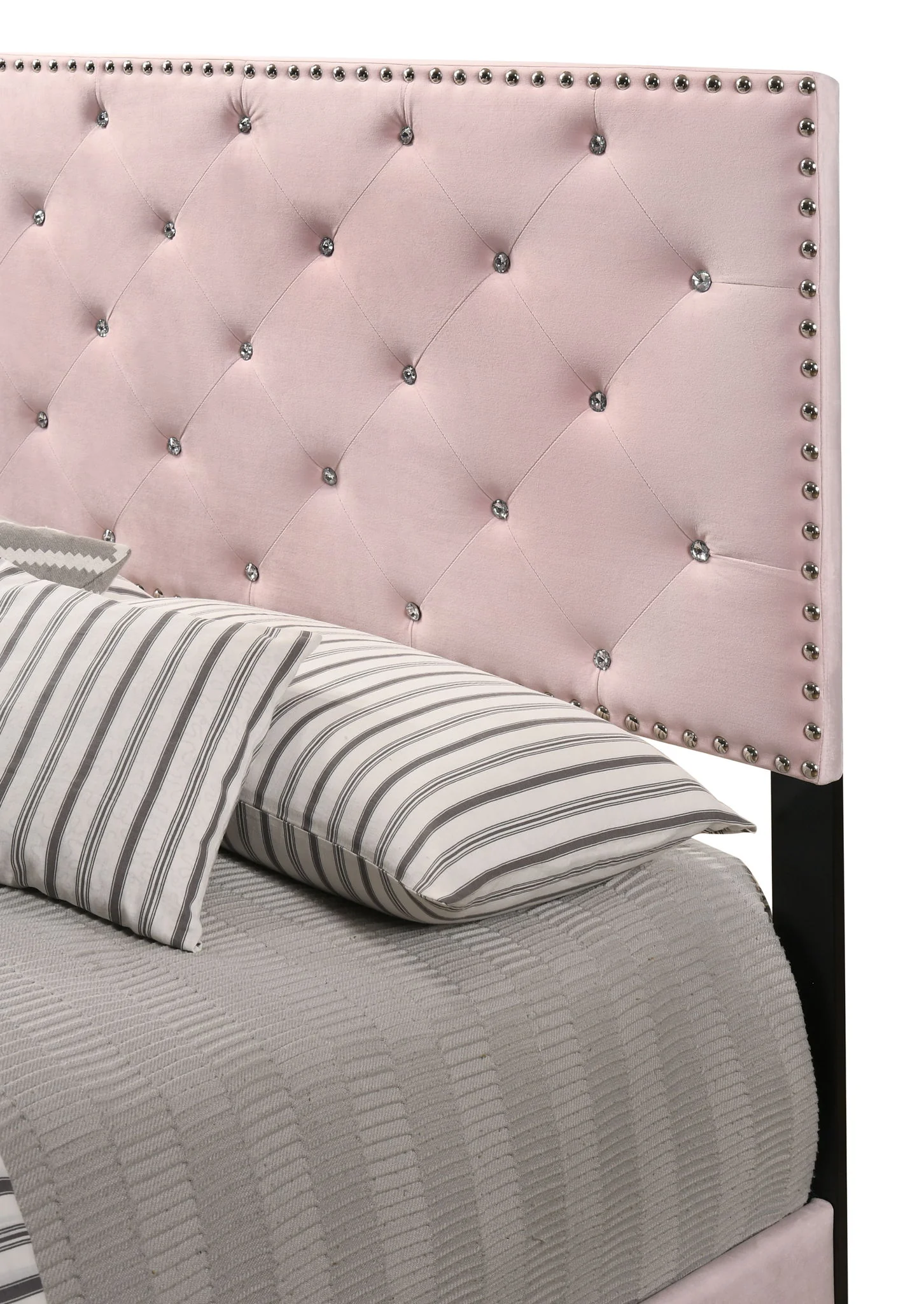 726-luxurious-upholstered-bed-52.webp Luxurious Upholstered Bed