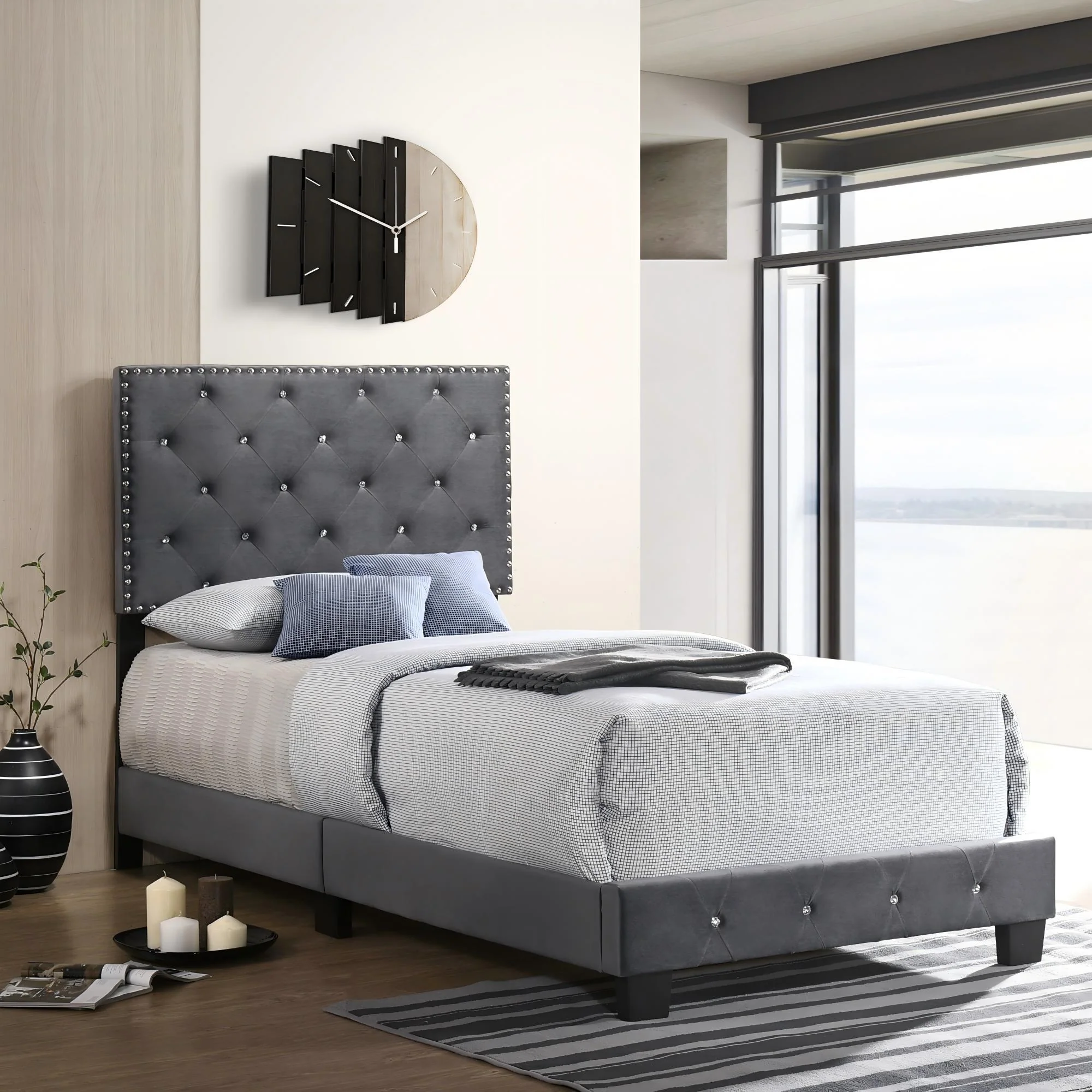 726-luxurious-upholstered-bed-71.webp Luxurious Upholstered Bed
