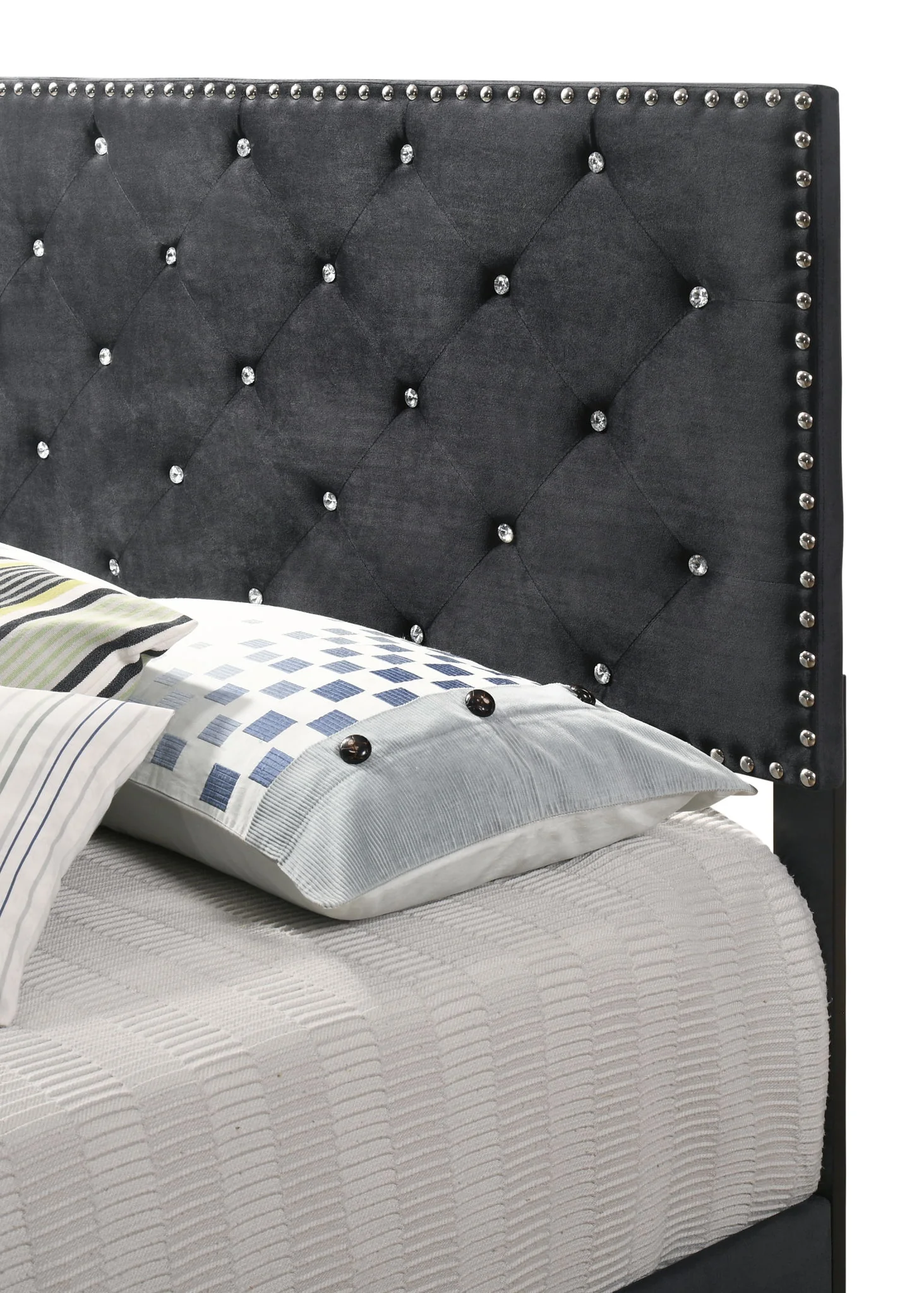 726-luxurious-upholstered-bed-79.webp Luxurious Upholstered Bed
