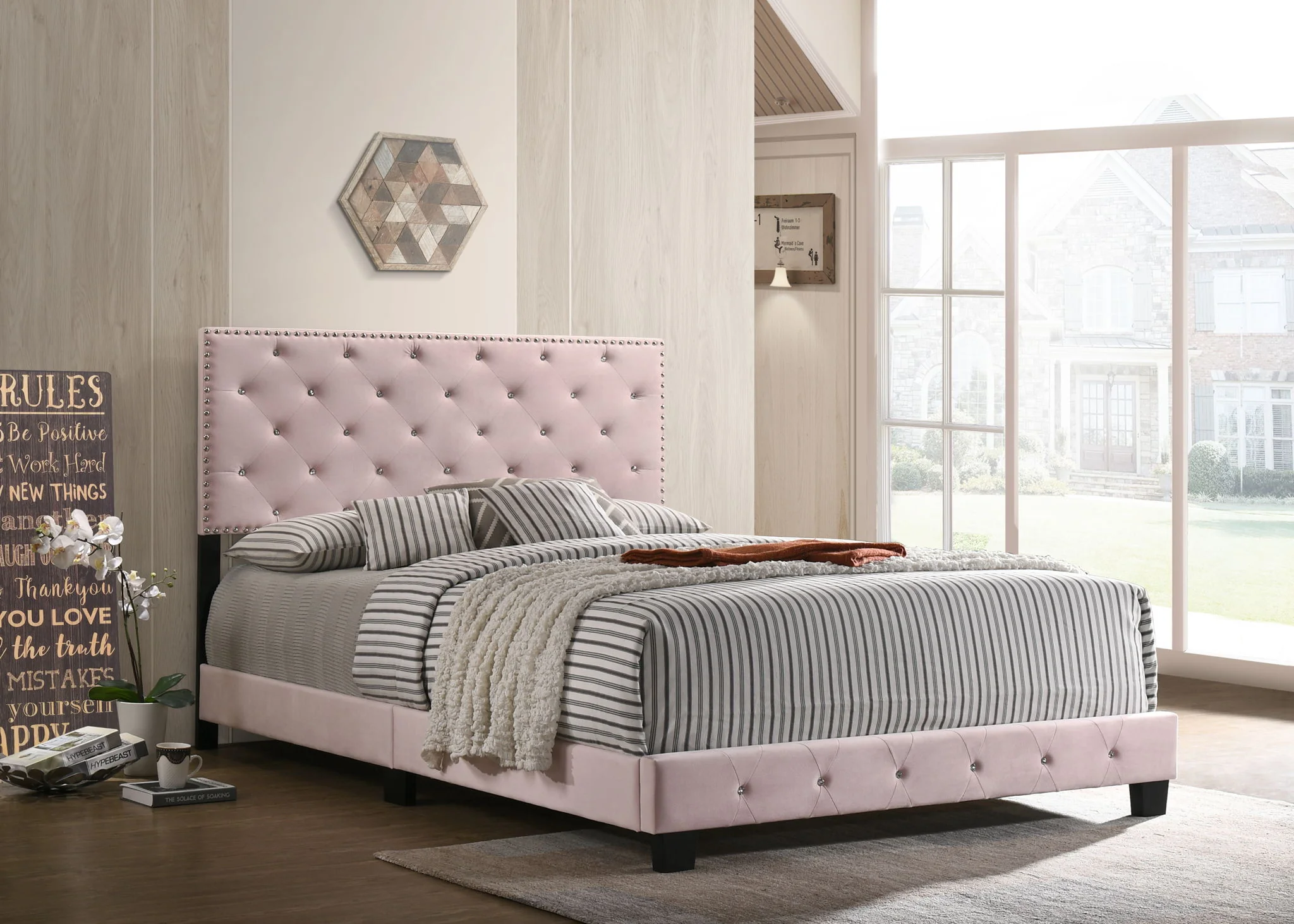 726-luxurious-upholstered-bed-8.webp Luxurious Upholstered Bed