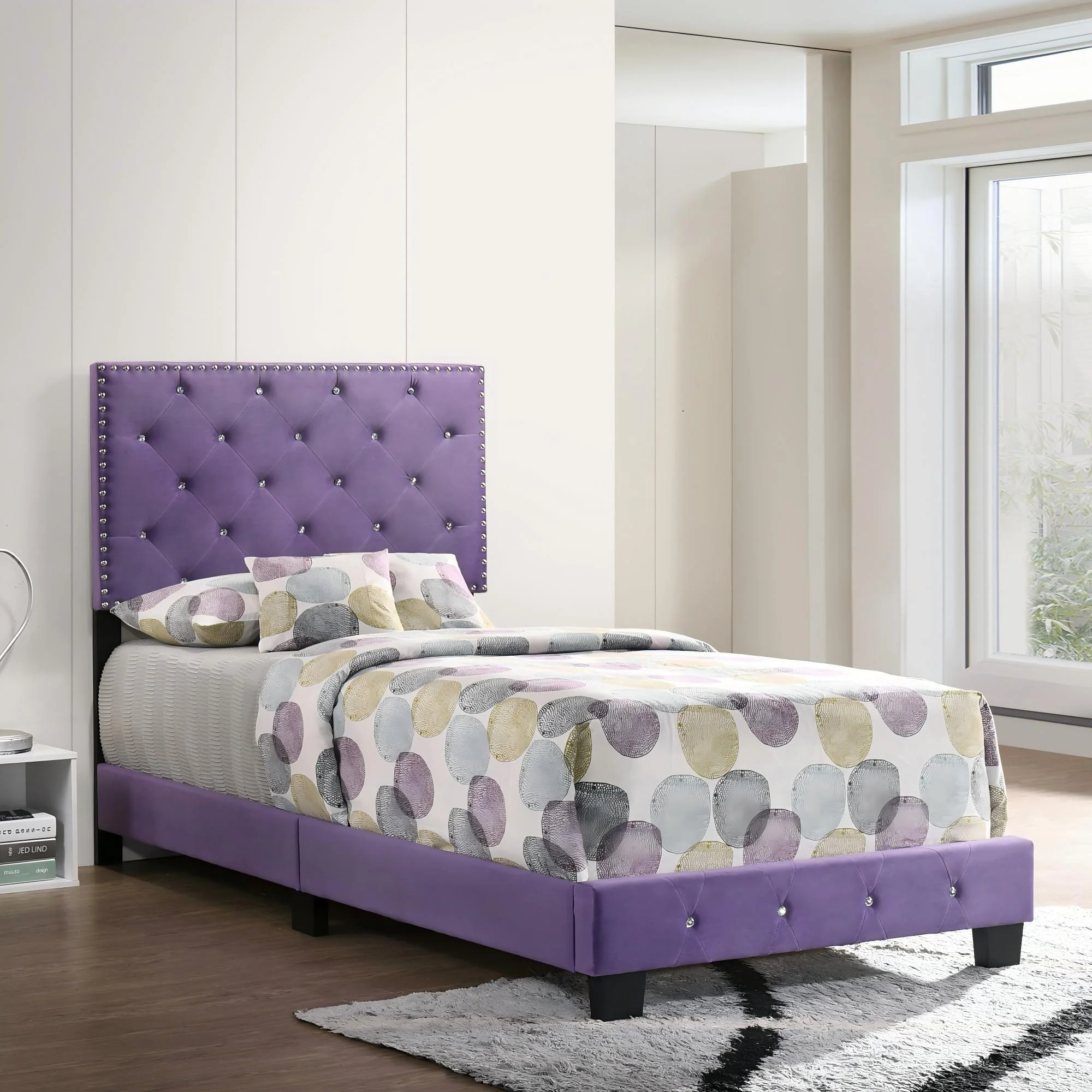 726-luxurious-upholstered-bed-86.webp Luxurious Upholstered Bed