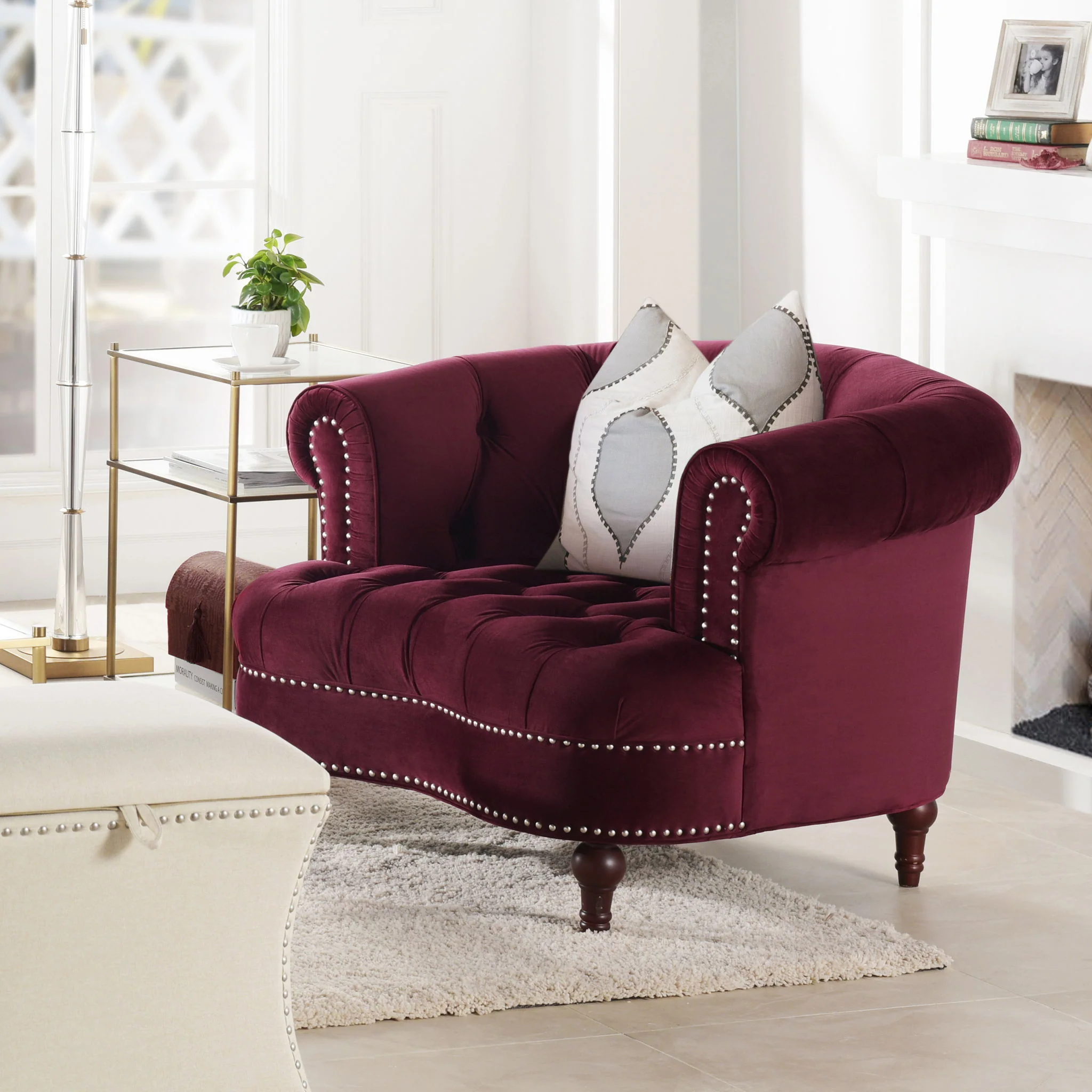 7461-la-rosa-victorian-tufted-upholstered-accent-chair-1.webp La Rosa - Victorian Tufted Upholstered Accent Chair