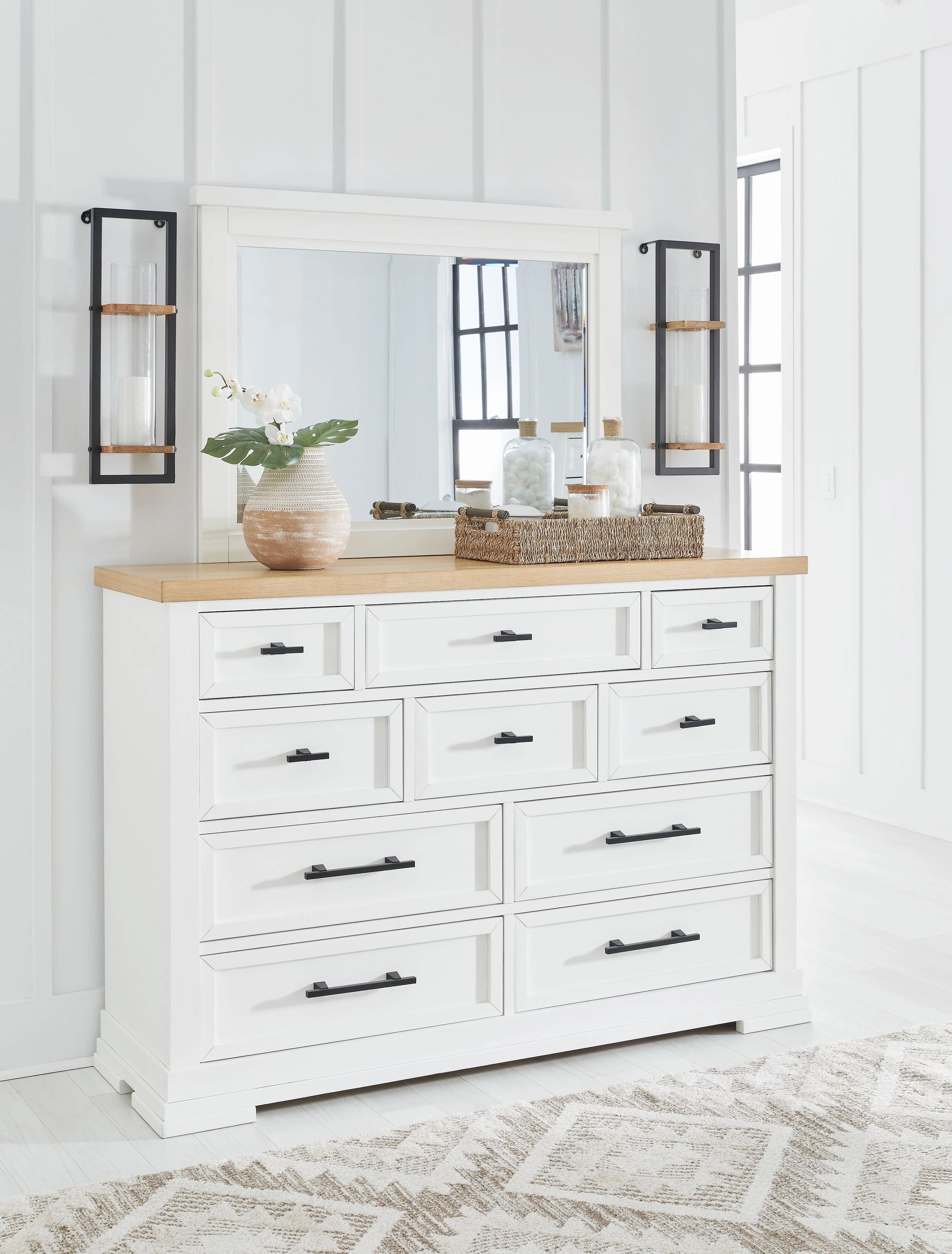 7530-ashbryn-dresser-and-mirror-white-natural-8.webp Ashbryn - Dresser And Mirror - White / Natural