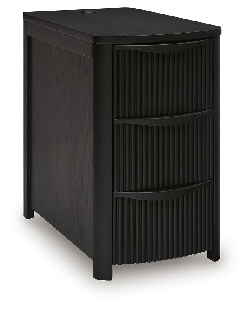 7565-camdill-chair-side-end-table-1.webp Camdill - Chair Side End Table