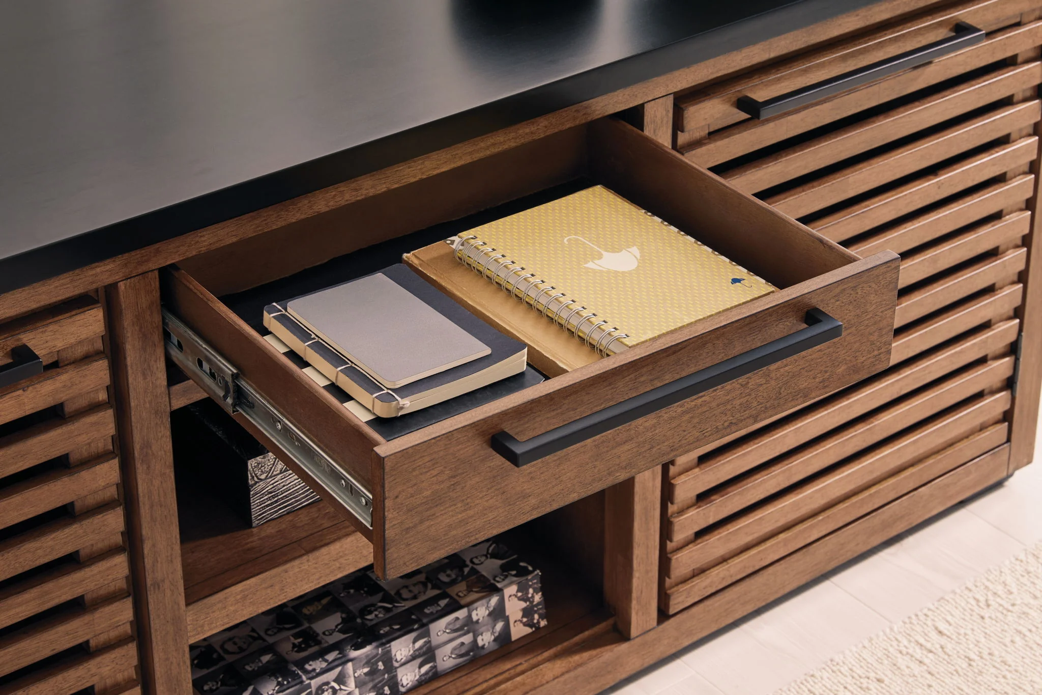 Kallari - Credenza