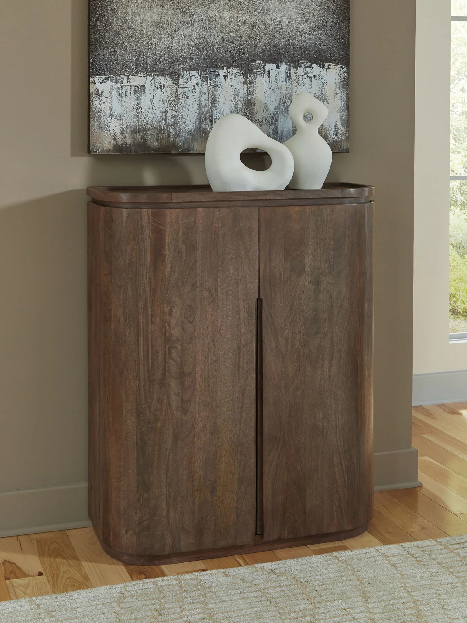 7742-landermont-bar-cabinet-medium-brown-2.webp Landermont - Bar Cabinet - Medium Brown