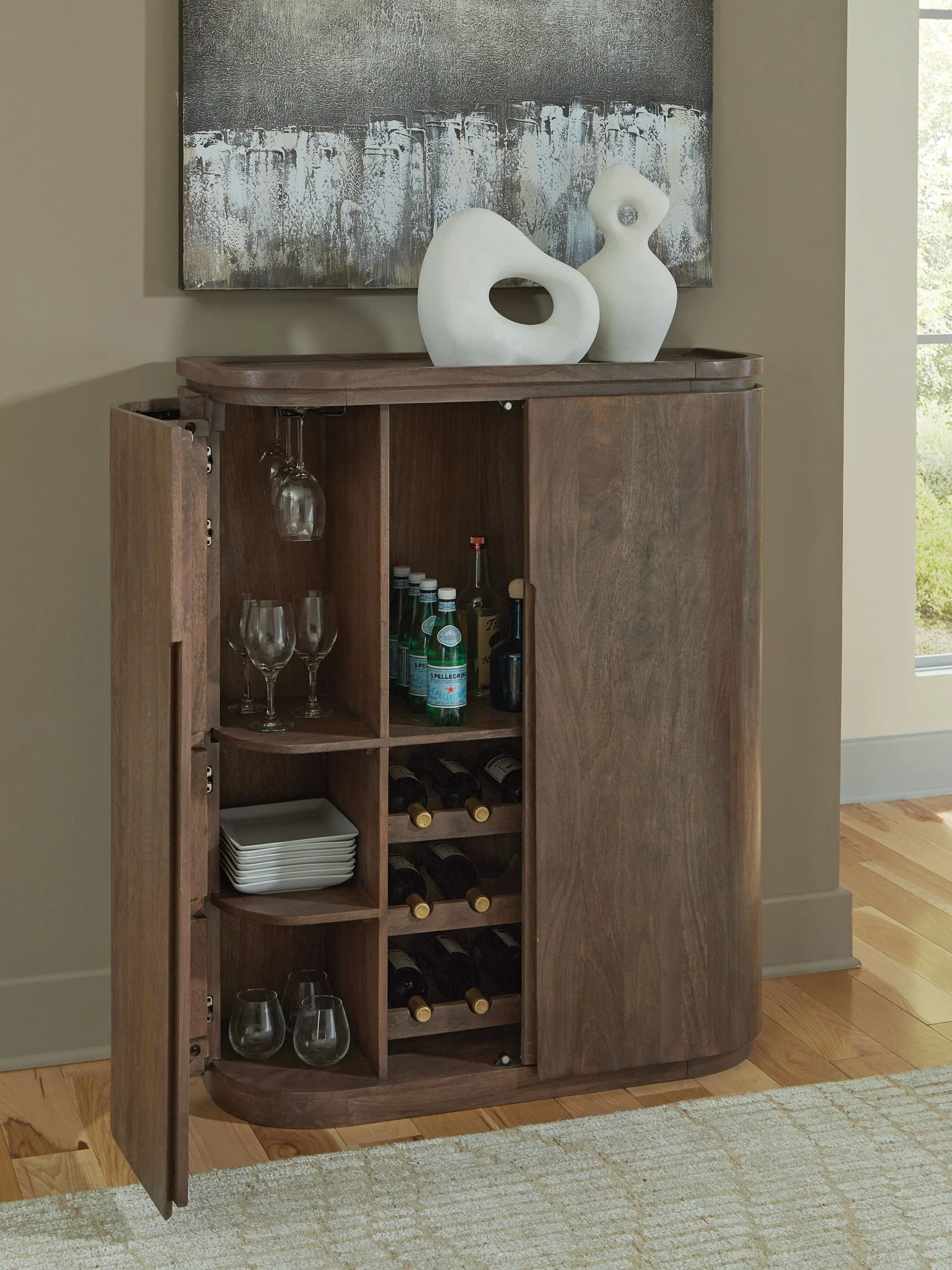 7742-landermont-bar-cabinet-medium-brown-5.webp Landermont - Bar Cabinet - Medium Brown
