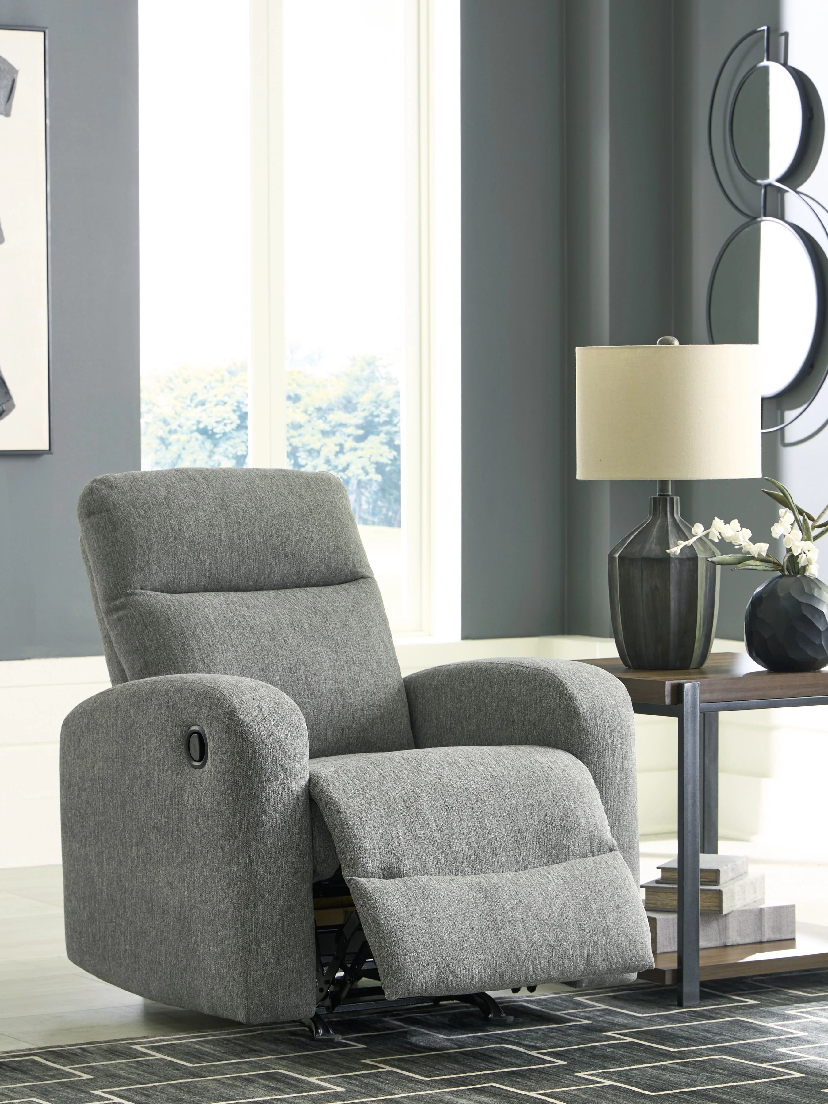 7891-gauntlet-rocker-recliner-sterling-7.webp Gauntlet - Rocker Recliner - Sterling