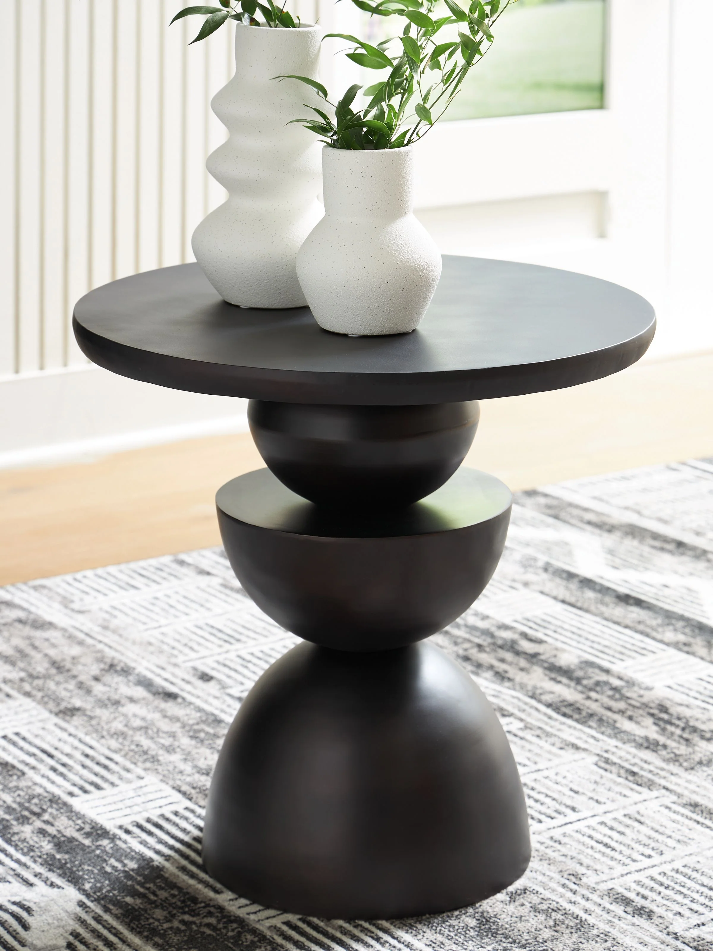 7930-kurtson-accent-table-bronze-finish-4.webp Kurtson - Accent Table - Bronze Finish