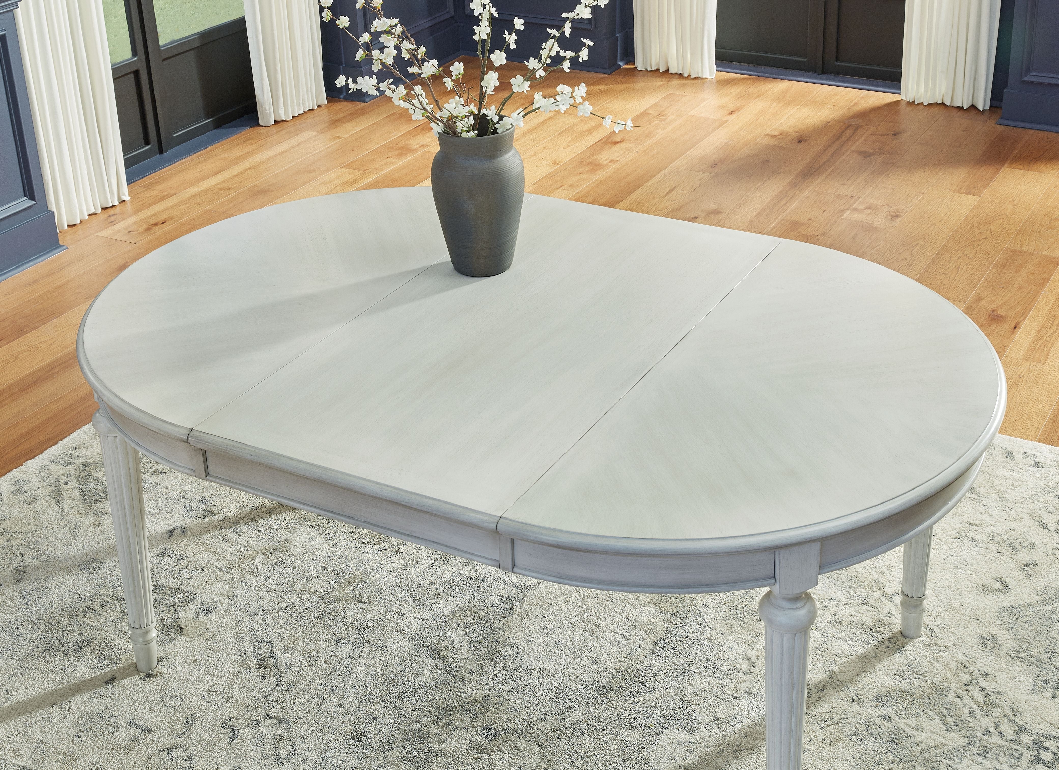 7964-montelaine-oval-dining-room-extension-table-antique-white-4.jpg Montelaine - Oval Dining Room Extension Table - Antique White