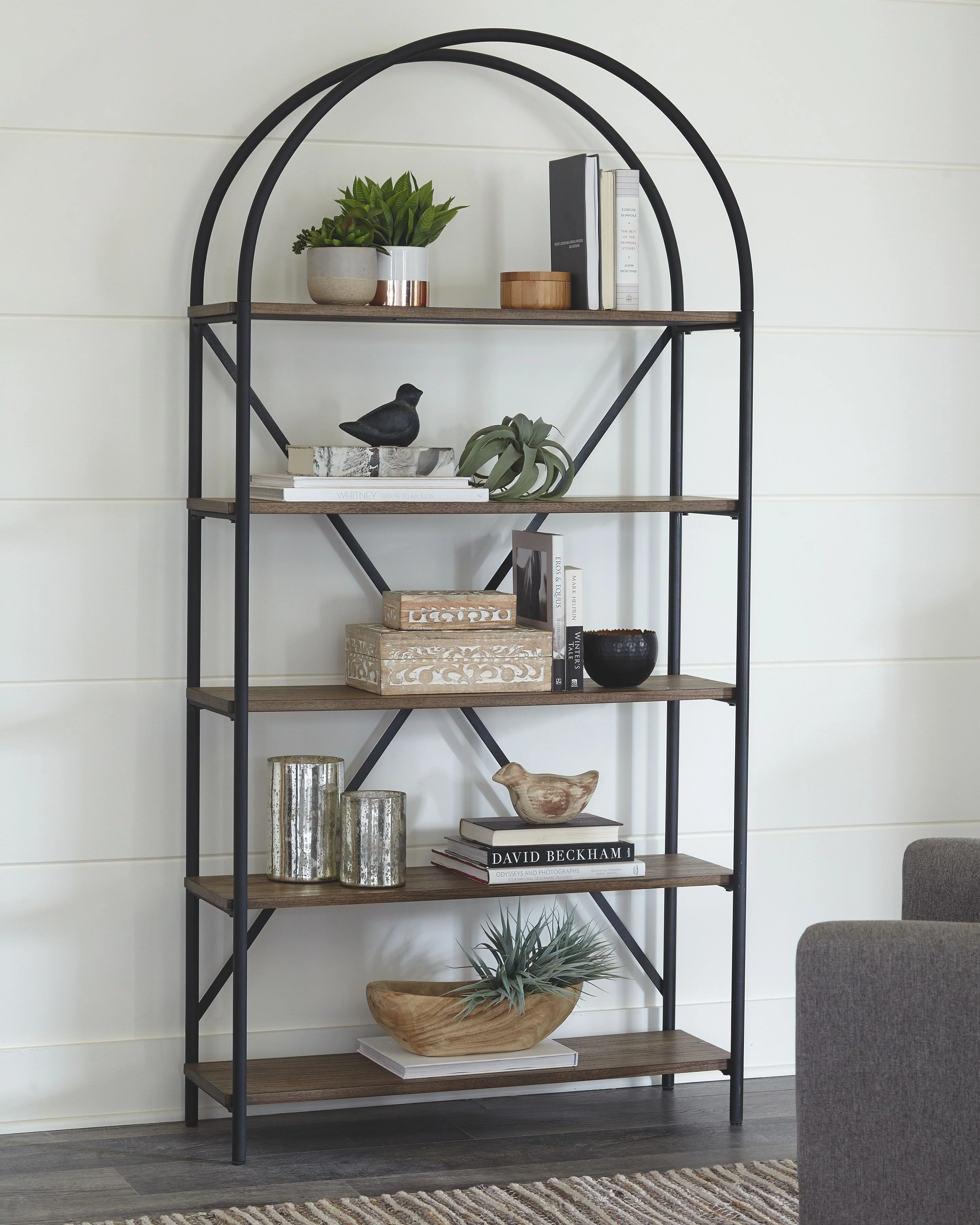 Galtbury - Bookcase - Brown / Black