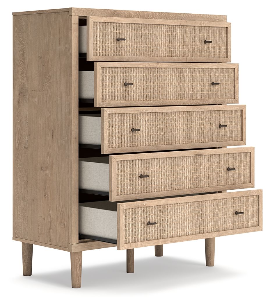 7995-cielden-five-drawer-wide-chest-two-tone-5.jpg Cielden - Five Drawer Wide Chest - Two-Tone
